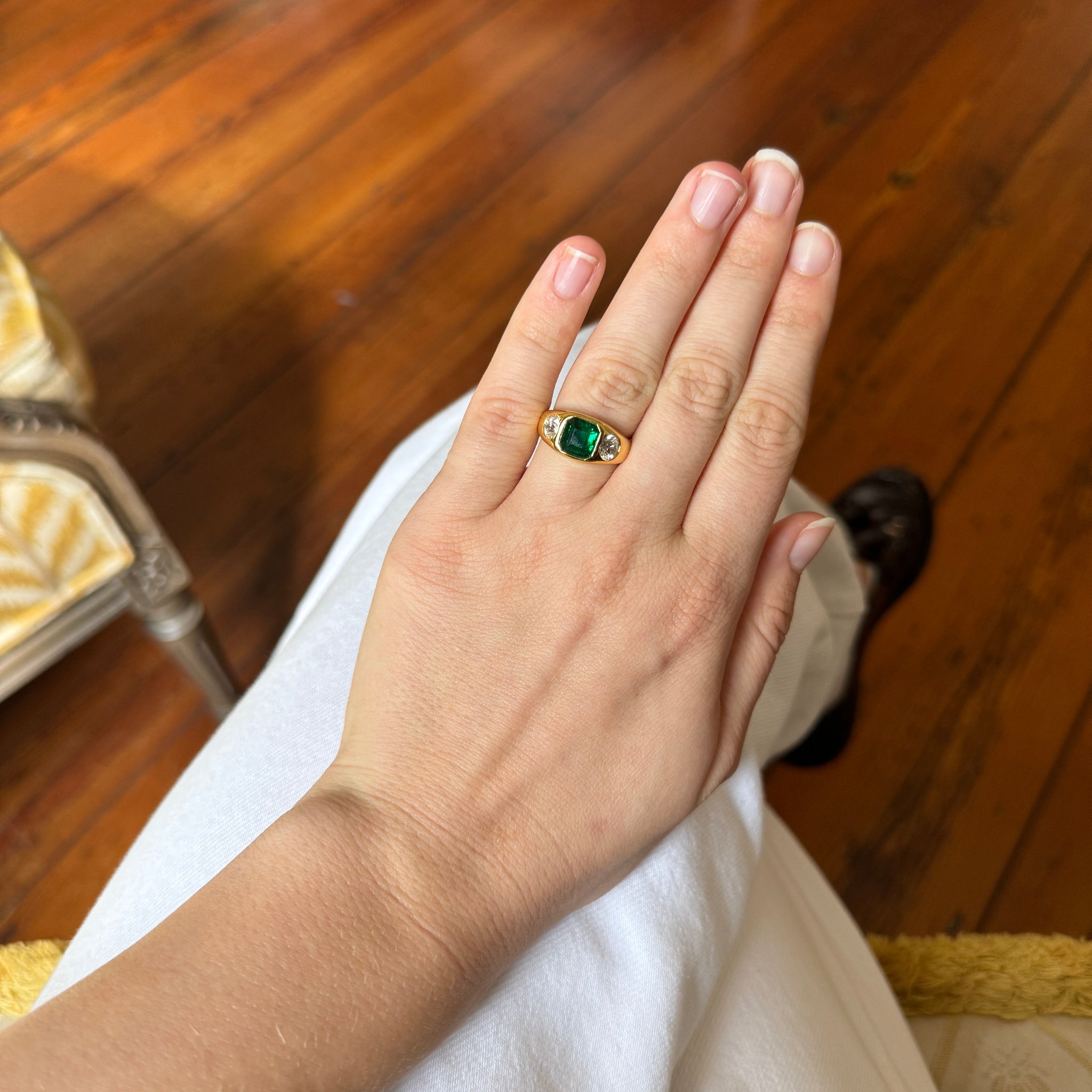 1.87ct Natural Emerald & Diamond Three Stone 18K Gold Gypsy Ring for Women | Vintage Engagement, Wedding, Anniversary Jewelry Gift