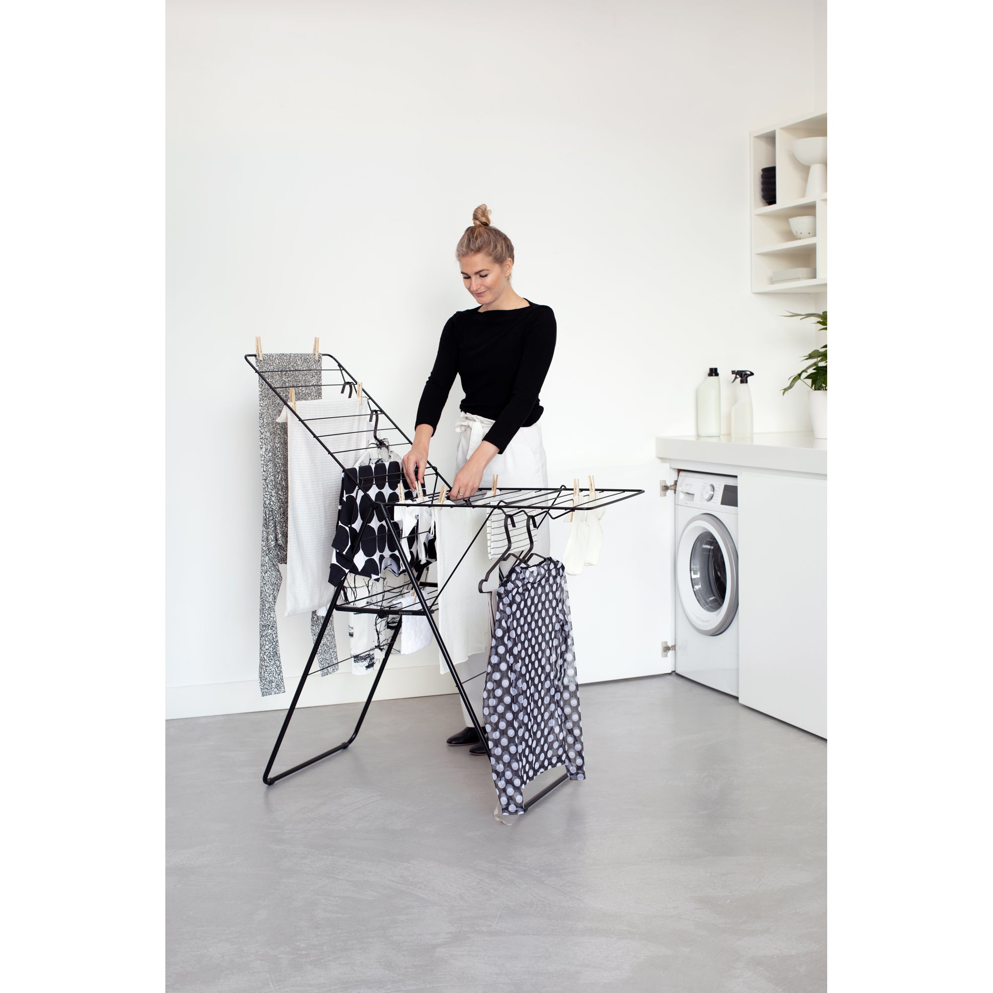 20 Meters Black HangOn Drying Rack for Clothes - Space Saving Laundry Rack for Apartments, Balcony & Outdoor Use