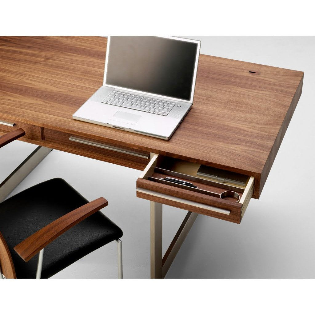Nissen Gehl MDD AK1340 Modern Office Desk - Ergonomic Design for Home & Workspace, Perfect for Remote Work & Study