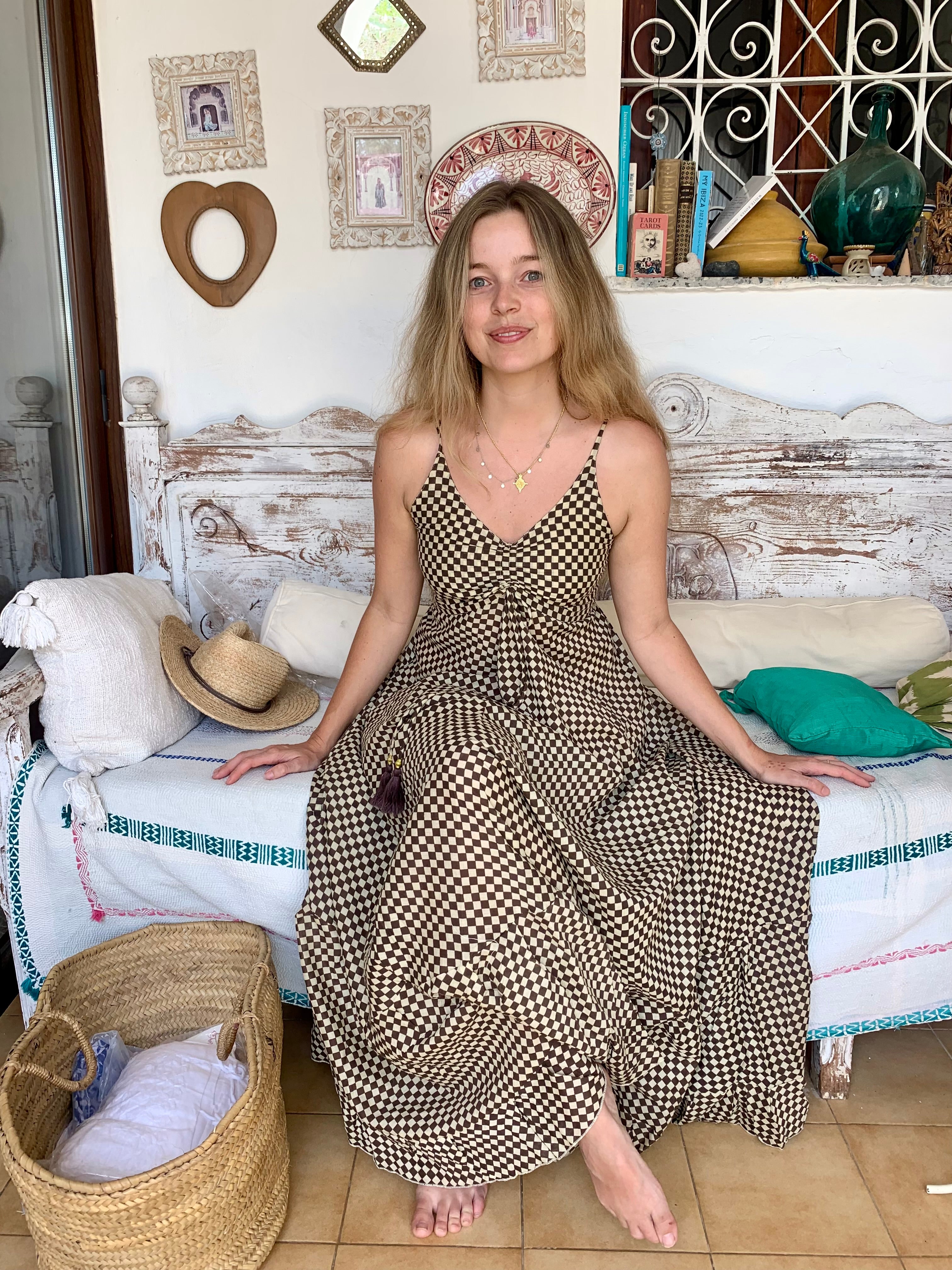 Elegant Long Pepa Dress for Women - Flowy Maxi Dress for Summer, Beach, Party & Special Occasions