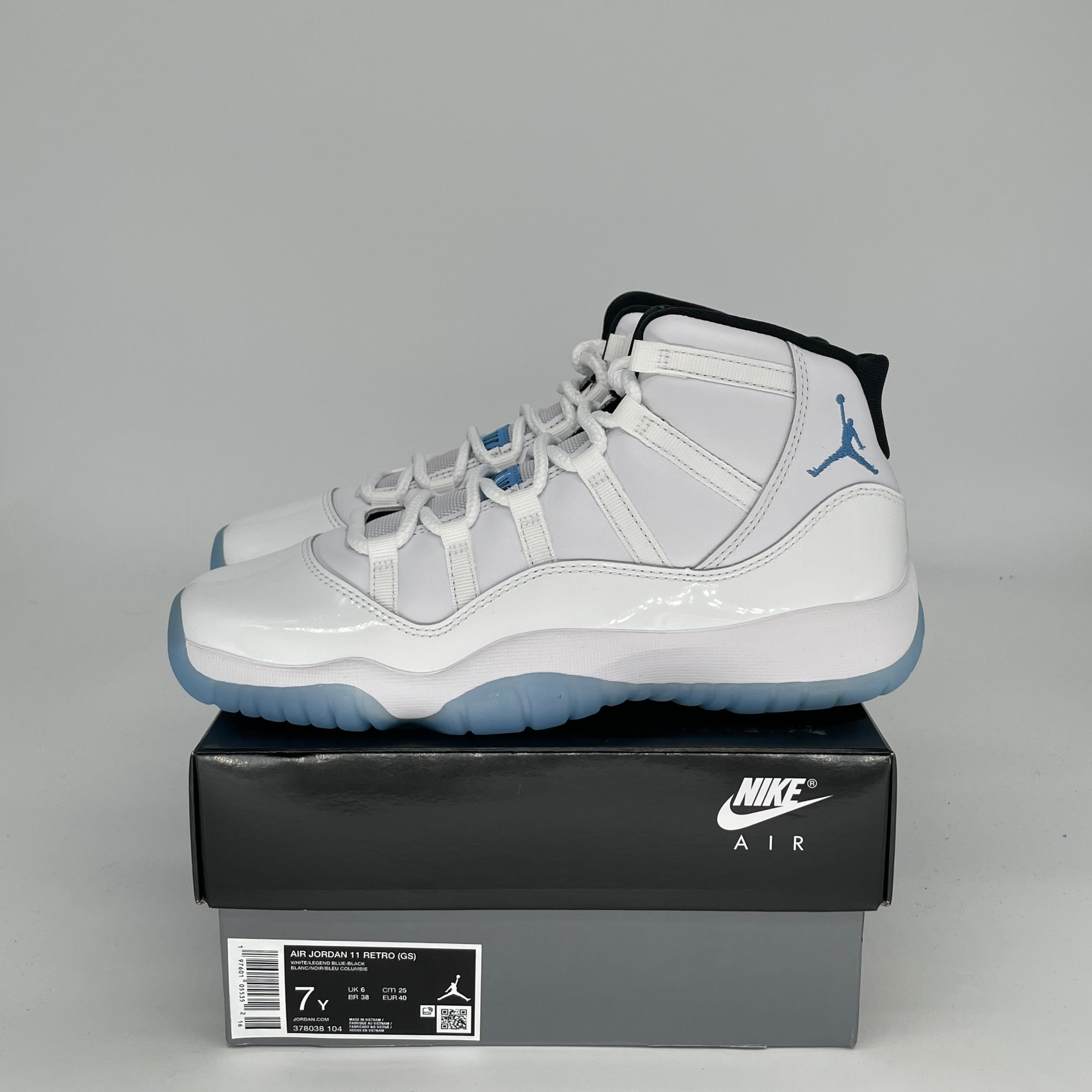 AIR JORDAN 11 LEGEND BLUE Retro Basketball Shoes - Men's Size 7 / Women's Size 8.5W - Style Code 378038-104 - Perfect for Court Performance & Streetwear Fashion