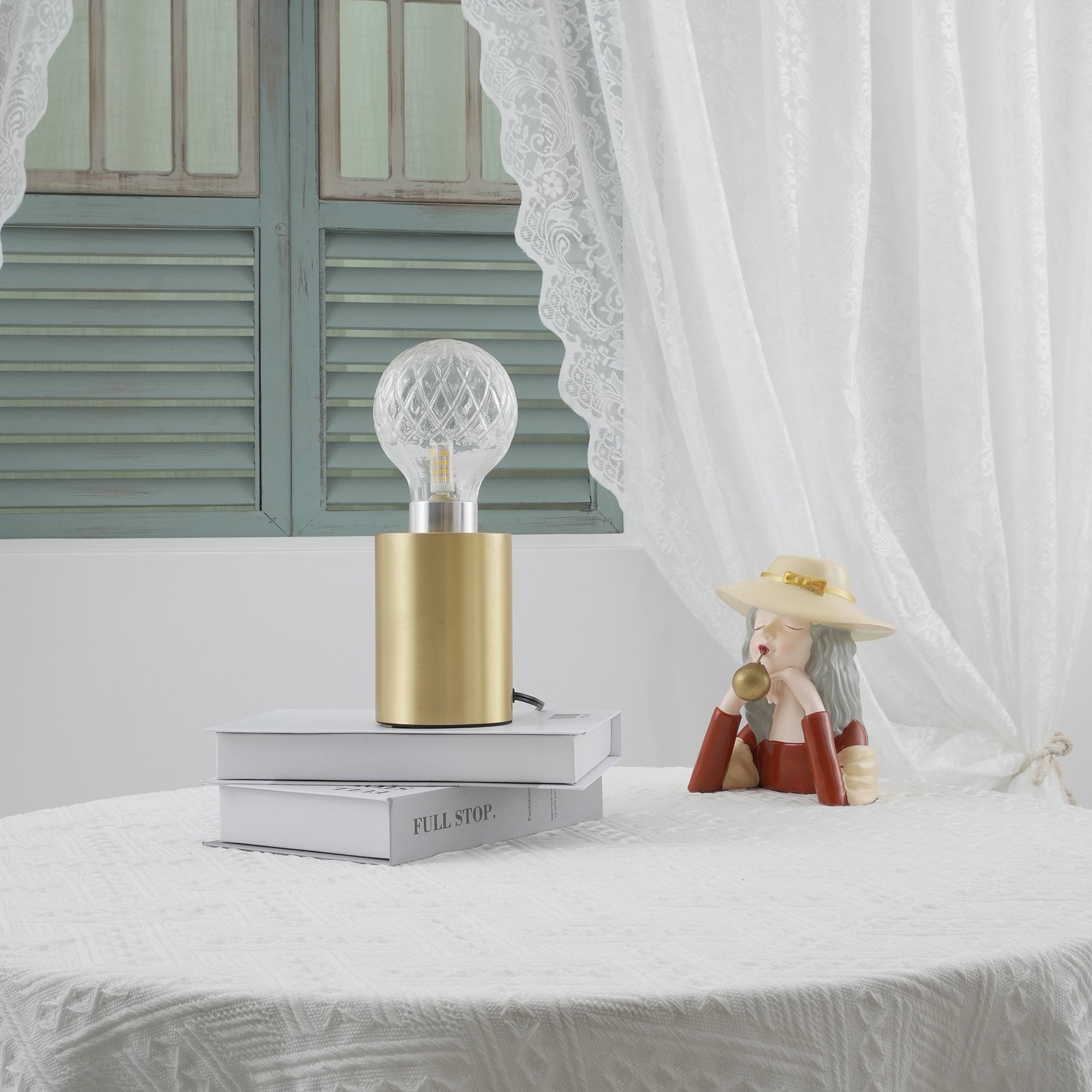Elegant Crystal Bulb Table Lamp - Modern LED Bedside Light for Living Room, Bedroom, or Office Decor - Perfect for Reading, Relaxing, and Ambient Lighting