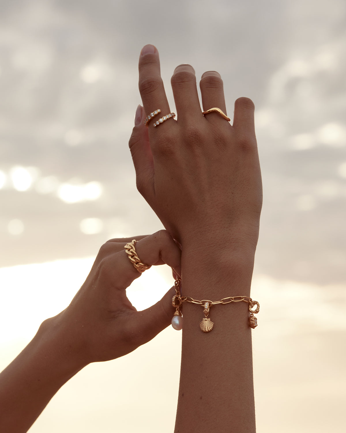 18K Gold Vermeil Endless Tides Ring for Women - Dainty Wave Stackable Band - Perfect for Beach Weddings, Anniversary Gifts & Everyday Elegance