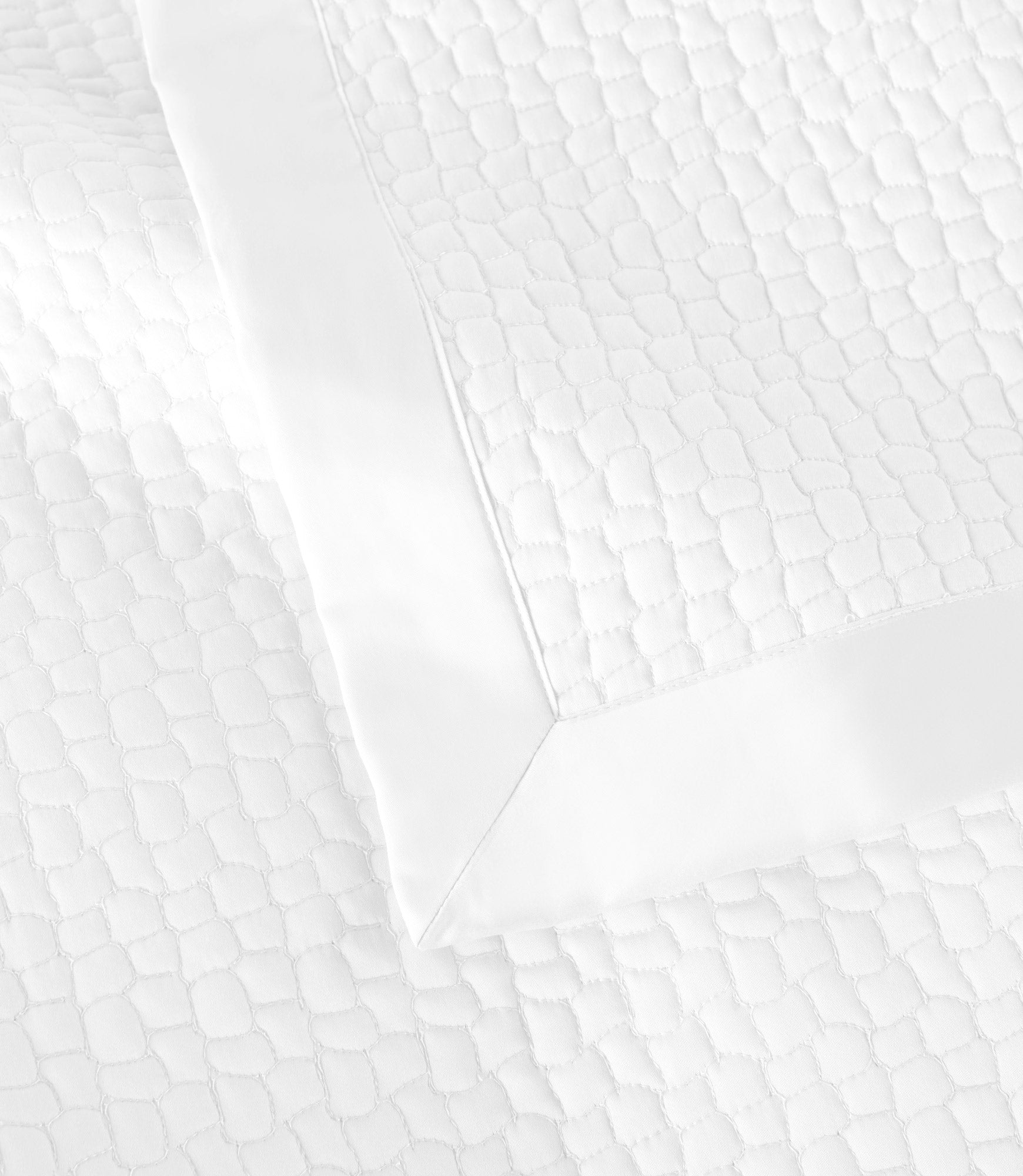 Hamilton Quilted Coverlet - Soft & Lightweight Bedspread for All Seasons | Perfect for Guest Rooms, Master Bedrooms & Cozy Home Decor
