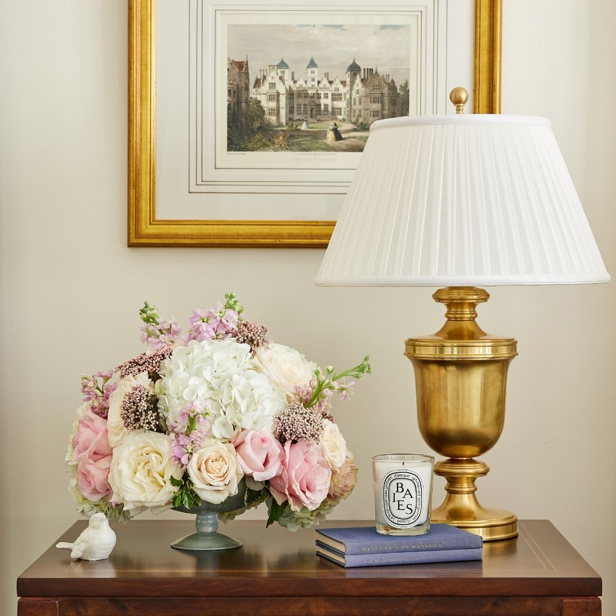 Classical Urn Form Medium Table Lamp - Elegant Home Decor Lighting for Living Room, Bedroom & Office - Perfect for Reading, Relaxing & Creating Ambiance