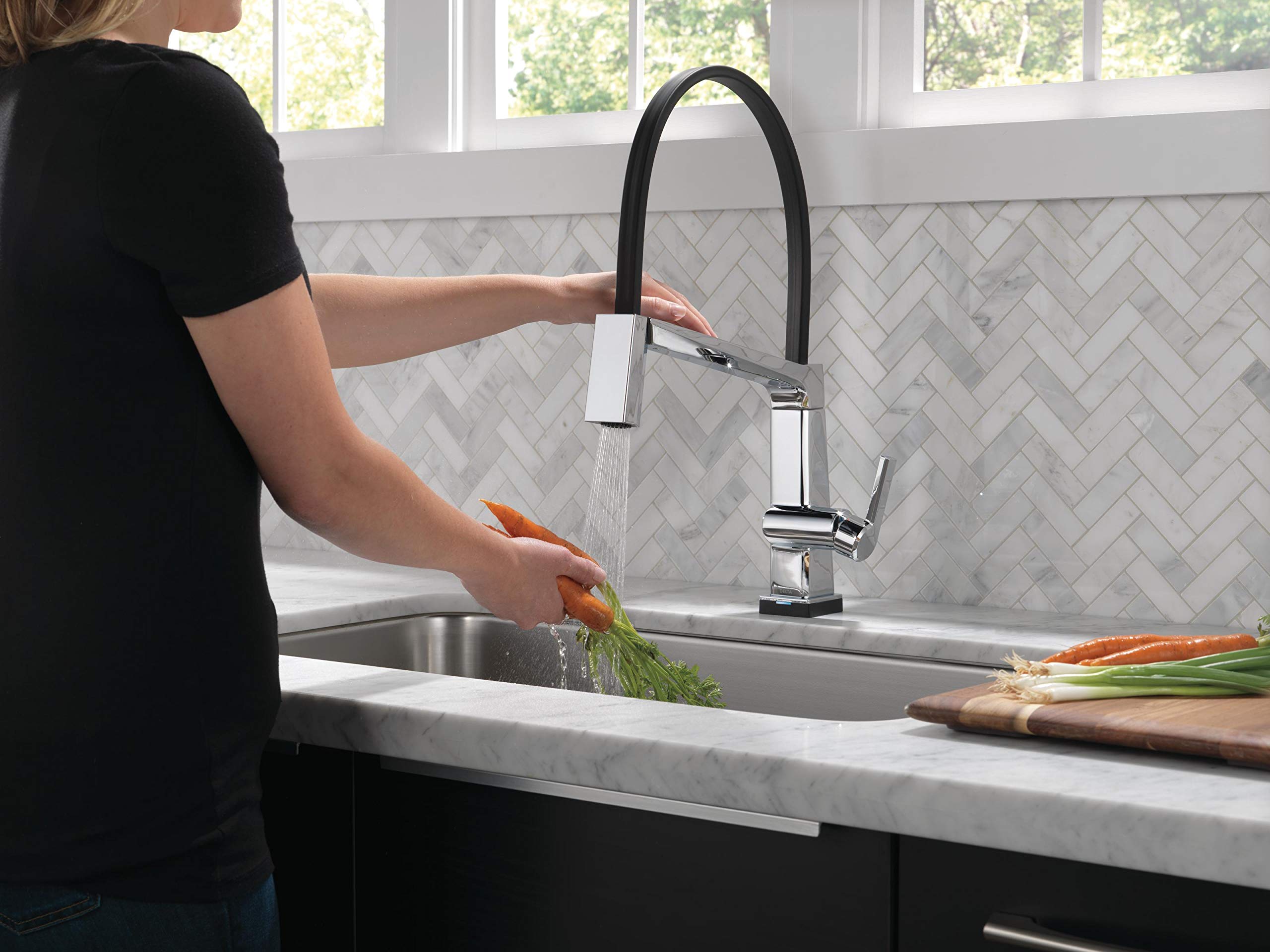Delta 9693T-DST Chrome Touch2O Kitchen Faucet with Pull Down Sprayer - Modern Pivotal Touch Design for Easy Operation, Ideal for Busy Home Cooks and Professional Chefs