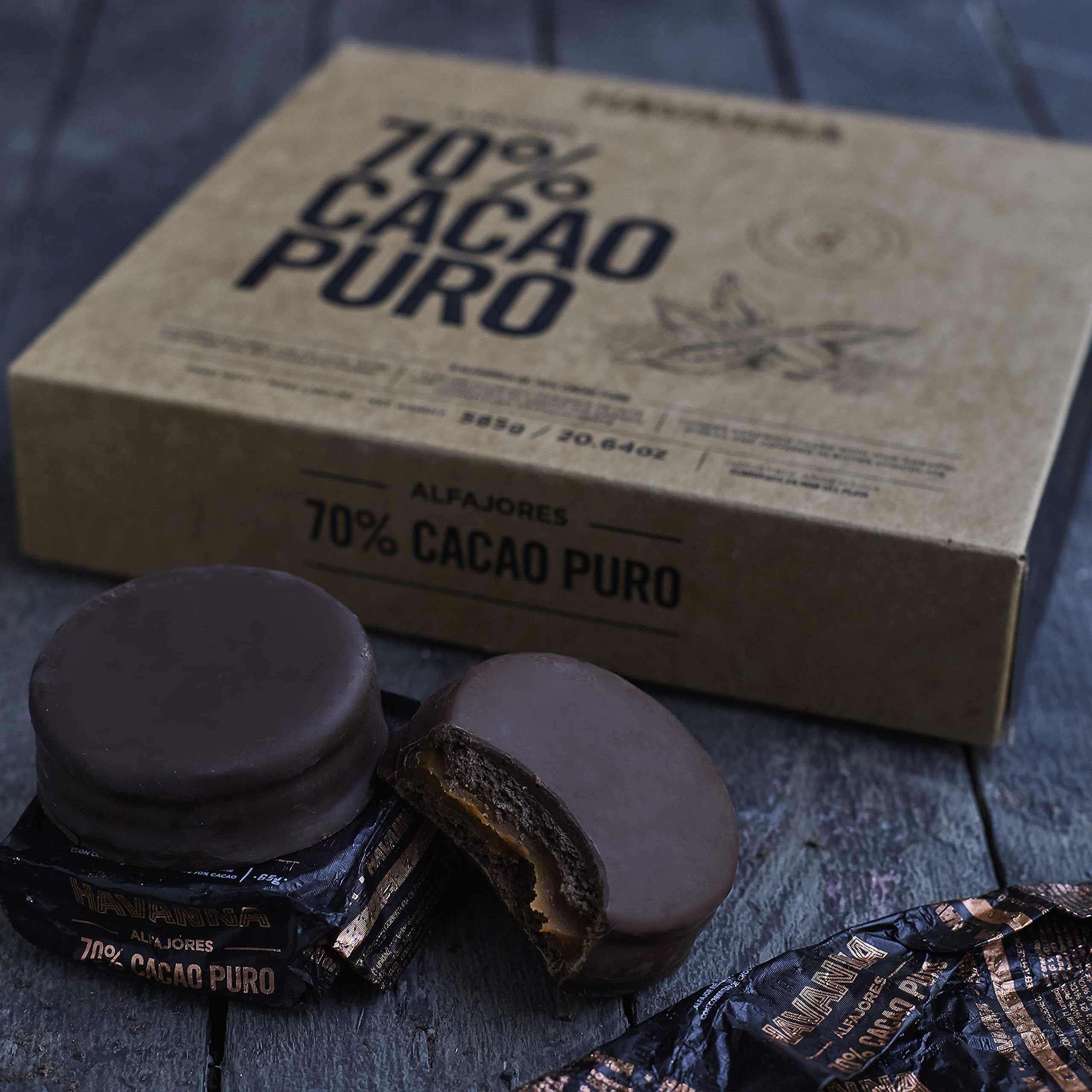 Havanna Extra Dark Chocolate Alfajores – Dulce de Leche Filled Cookies Coated in 70% Pure Dark Chocolate – Authentic Argentinian Dessert – Box of 4 – Perfect for Gifts, Parties & Coffee Time
