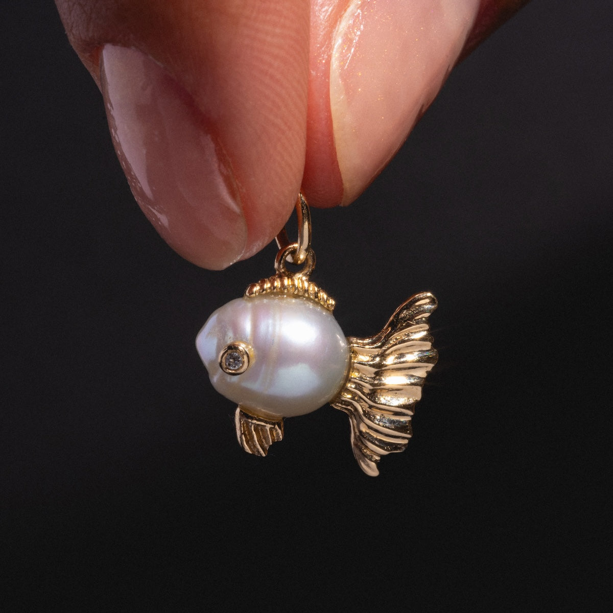 Solid Gold Nature Charm Pendant - Elegant 14K Gold Jewelry for Women, Perfect for Gifts & Everyday Wear