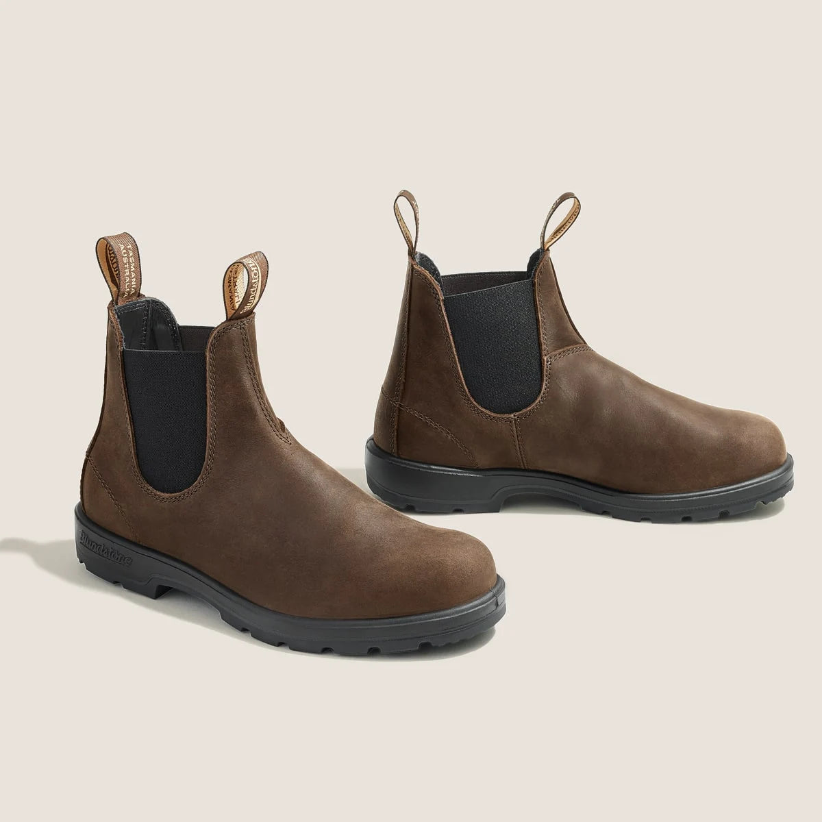 Blundstone Women's 1609 Classics Chelsea Boots - Waterproof Leather Ankle Boots for Women, Comfortable Slip-On Winter Boots in Antique Brown | Perfect for Outdoor Hiking, Work & Casual Wear