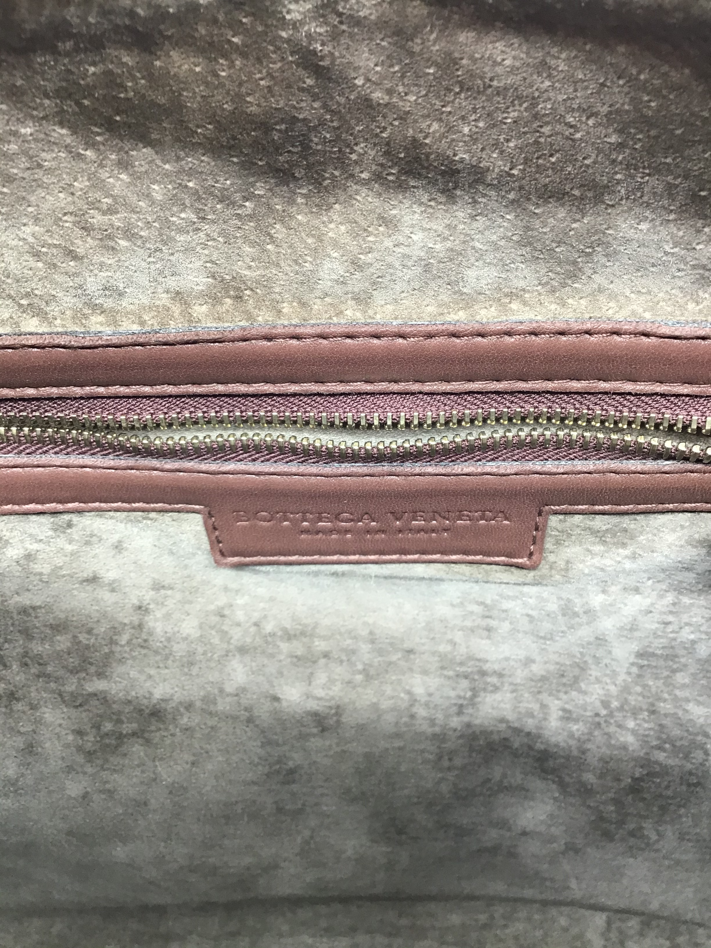 Bottega Veneta Nappa Intrecciato Medium Veneta Hobo Bag - Premium Leather Shoulder Bag for Women, Perfect for Work, Travel & Everyday Use