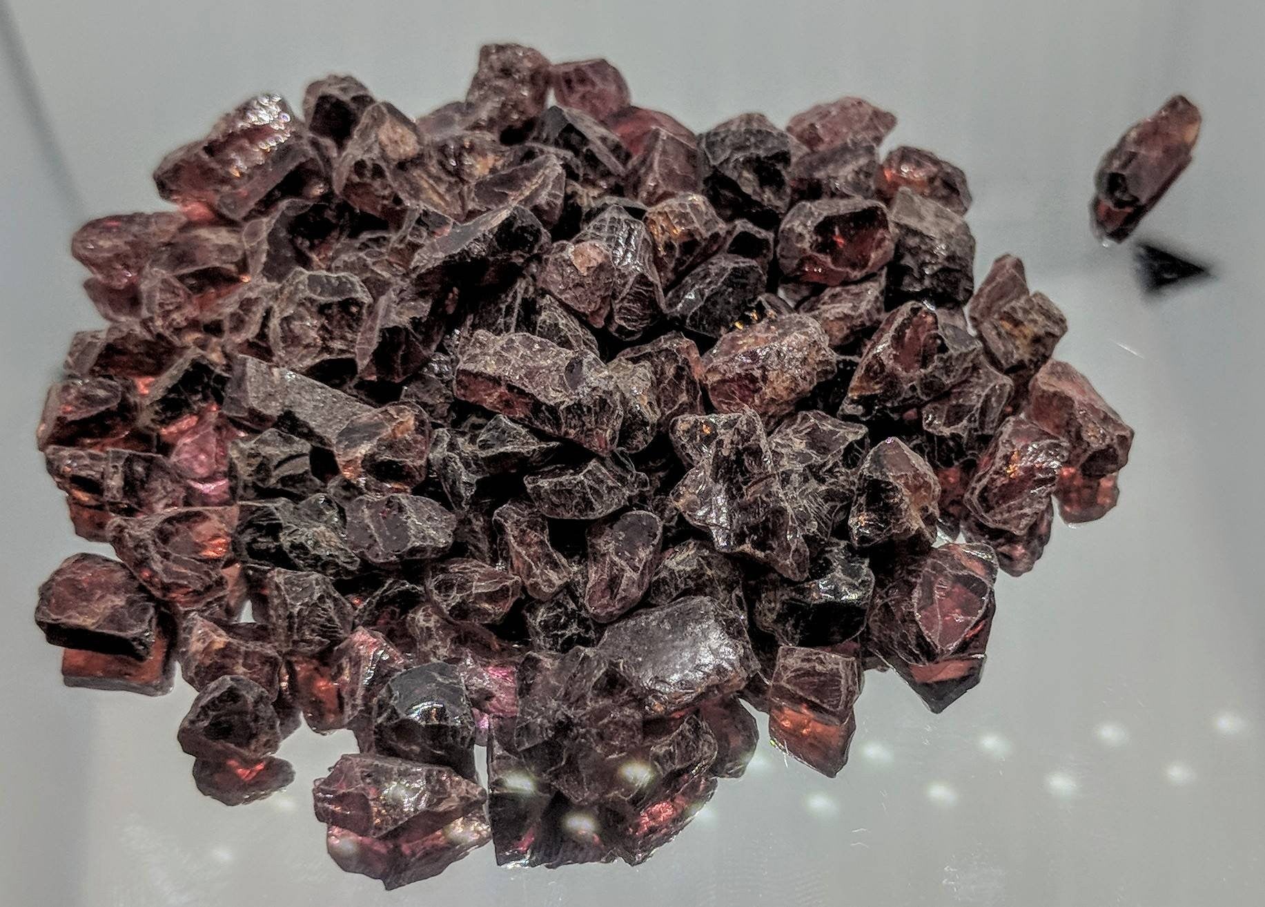 Wholesale Natural Genuine African Garnet Rough Stones - Unpolished Gemstone Nuggets for Jewelry Making, Crystal Healing & DIY Crafts (Specimen, Undrilled) - Perfect for Wire Wrapping, Beading & Mineral Collection