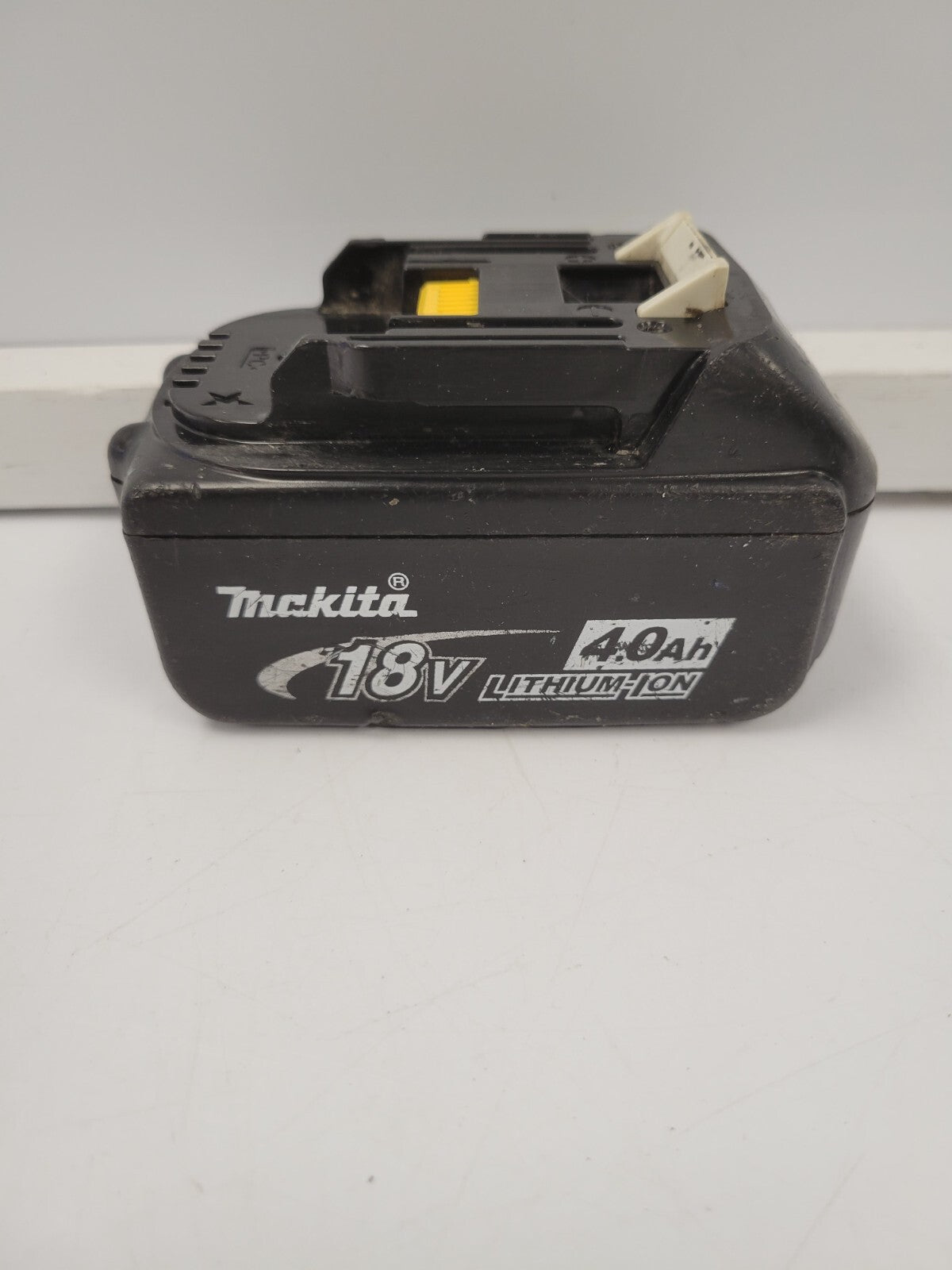 Makita DTD146 Cordless Impact Drill Driver Kit - 18V Lithium-Ion Battery, 1/4