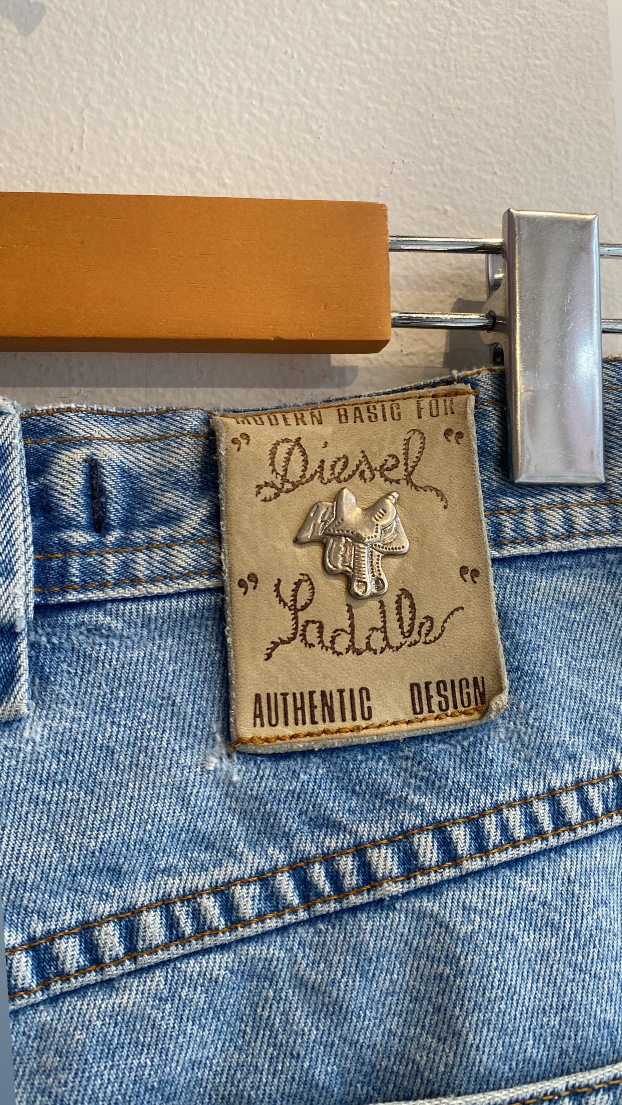 Diesel Straight Leg Denim Jeans for Men - Classic Comfortable & Stylish Casual Wear - Perfect for Everyday Outfits and Office Looks