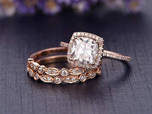 2 Carat Cushion Cut Moissanite & Diamond Trio Wedding Ring Set in 14K Rose Gold - Elegant Bridal Jewelry for Engagement, Anniversary & Special Occasions
