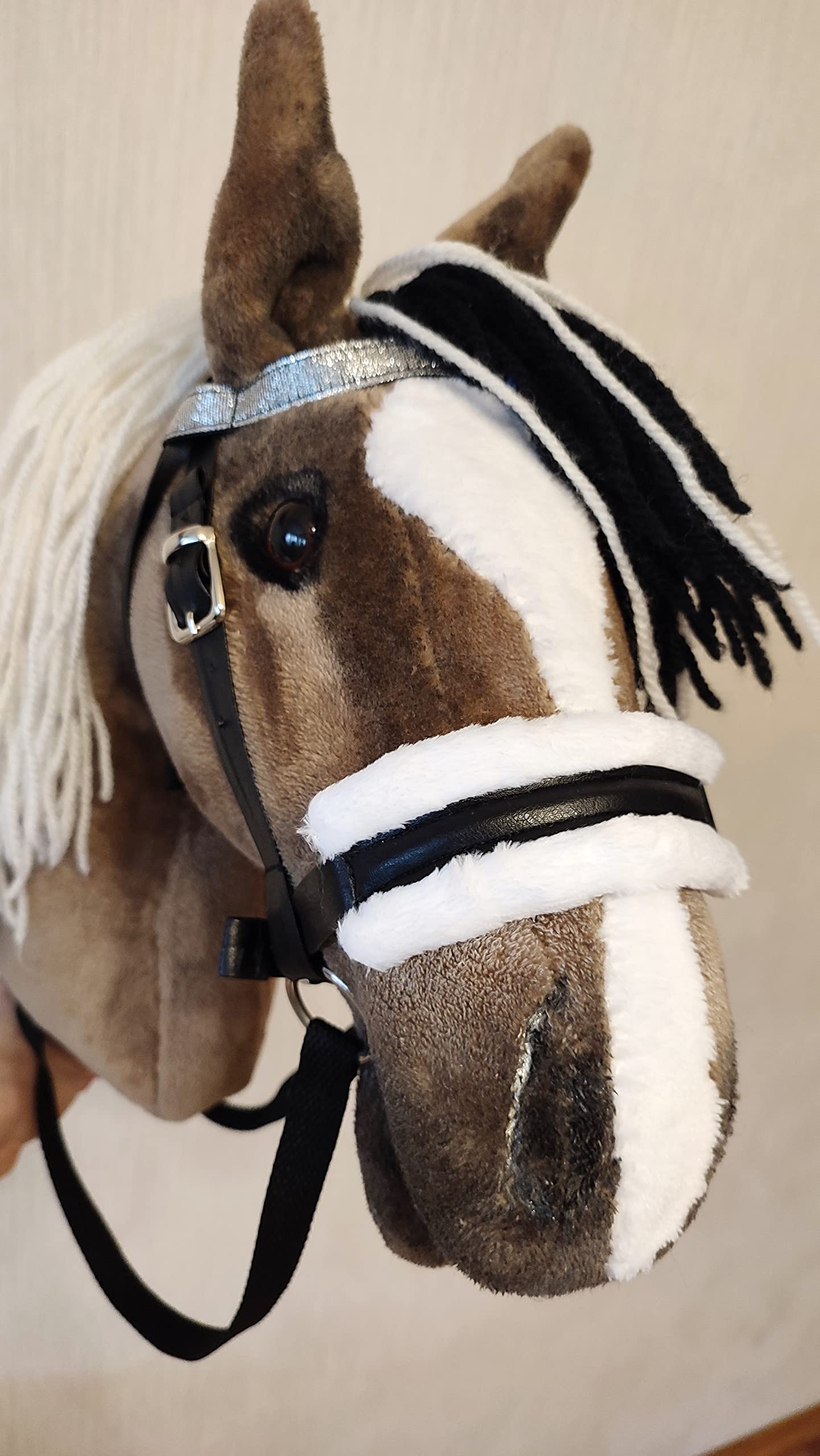 Premium Brown Stick Hobby Horse Plush Toy with Bridle - Soft Stuffed Riding Horse for Kids, Pretend Play & Outdoor Activities - Perfect Gift for Children's Birthday & Imaginative Play