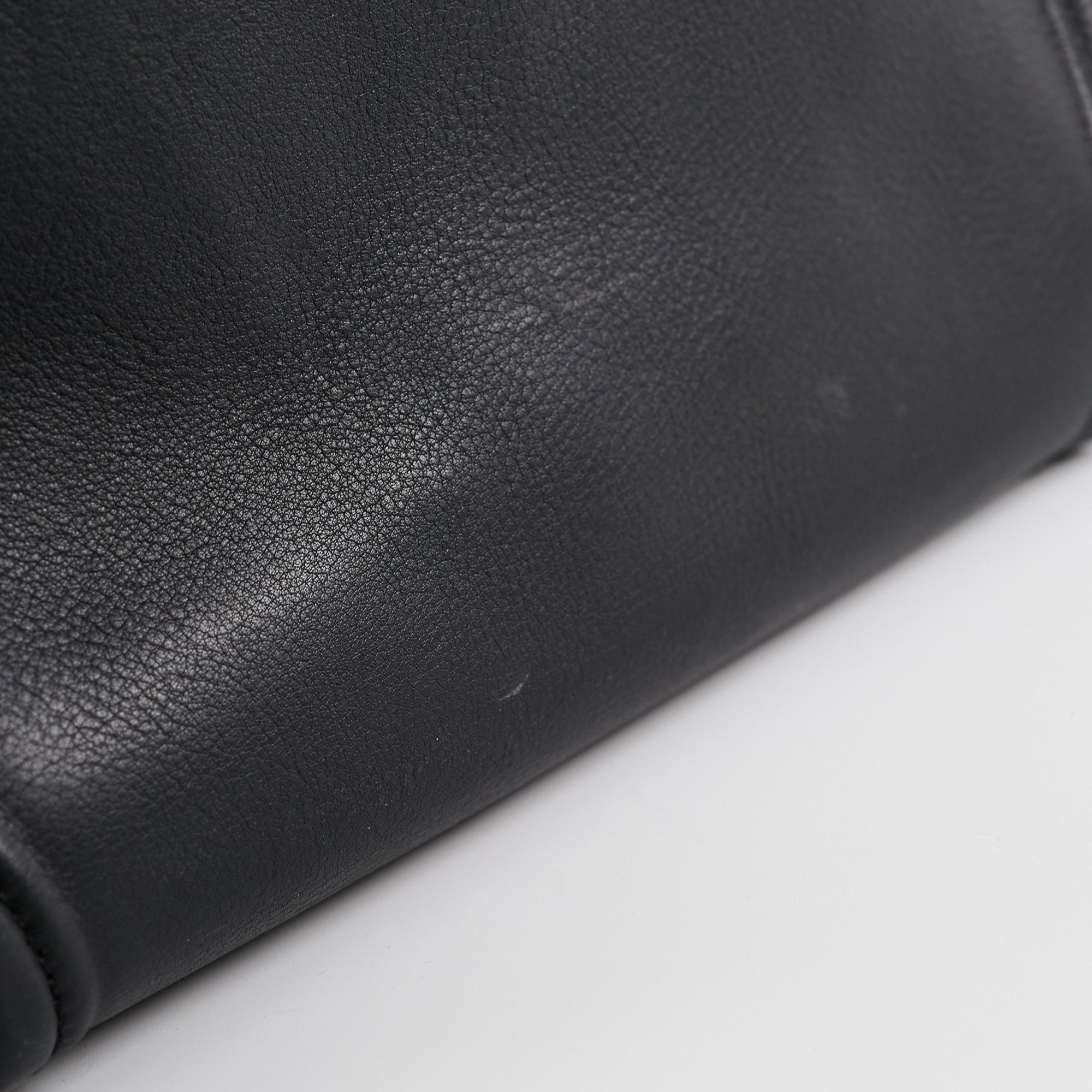 Celine Luggage Phantom Large Black Leather Tote Bag for Women - Stylish Designer Handbag for Work, Travel & Everyday Use