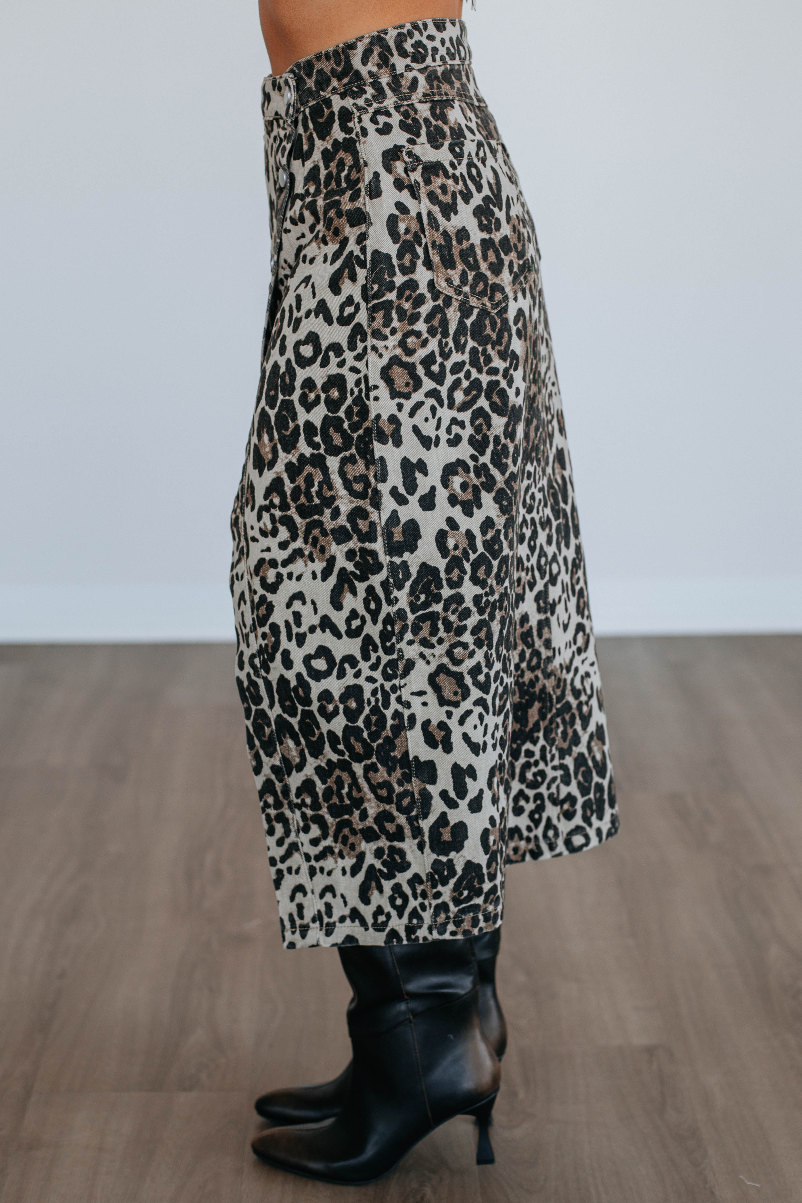 Crosby Denim Jacket & Jeans Set - Trendy Leopard Print Outfit for Women | Casual Streetwear, Date Night & Fall Fashion