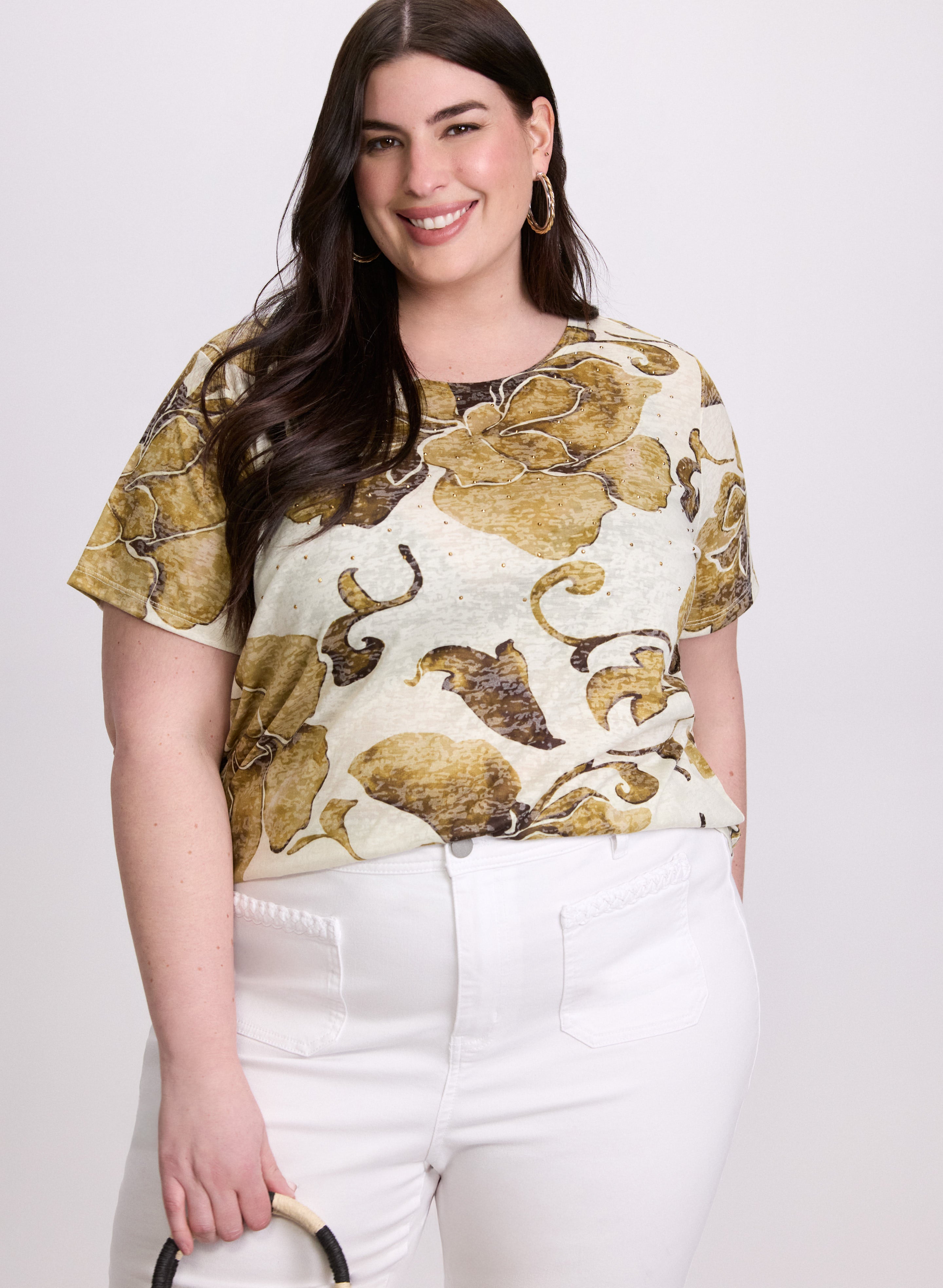 Floral Rhinestone T-Shirt for Women - Sparkling Crystal Embellished Casual Tee - Perfect for Parties, Dates & Everyday Wear