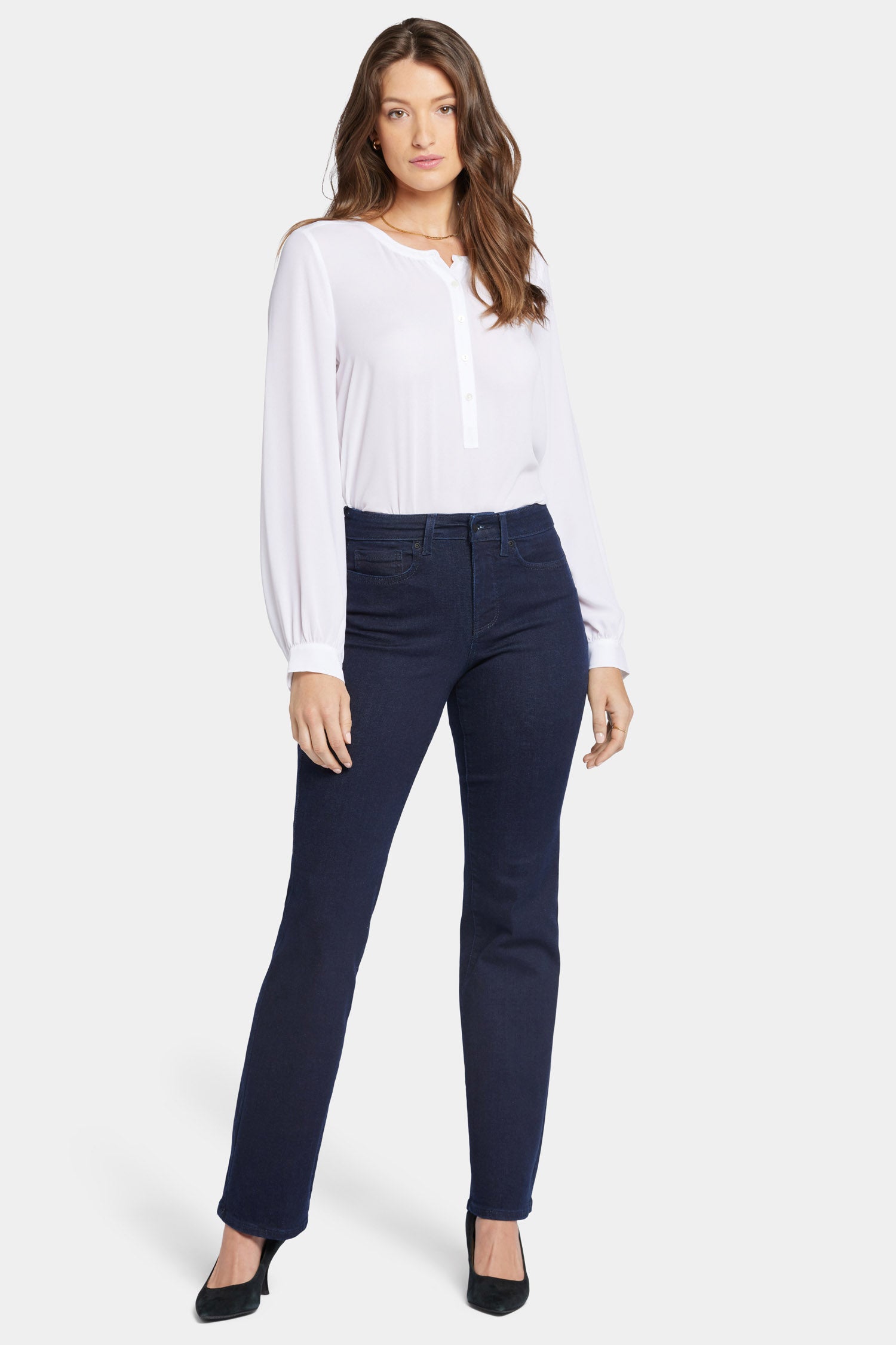 Blake Slim Flared Jeans for Petite Women - Classic Rinse Wash | Perfect for Casual Wear & Night Out
