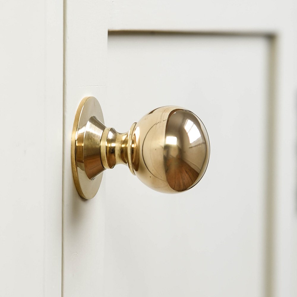 Antique Style Polished Brass Round Ball Cabinet Knob - Vintage Hardware for Kitchen, Bathroom & Furniture - Perfect for Drawers, Cabinets & DIY Home Decor Projects