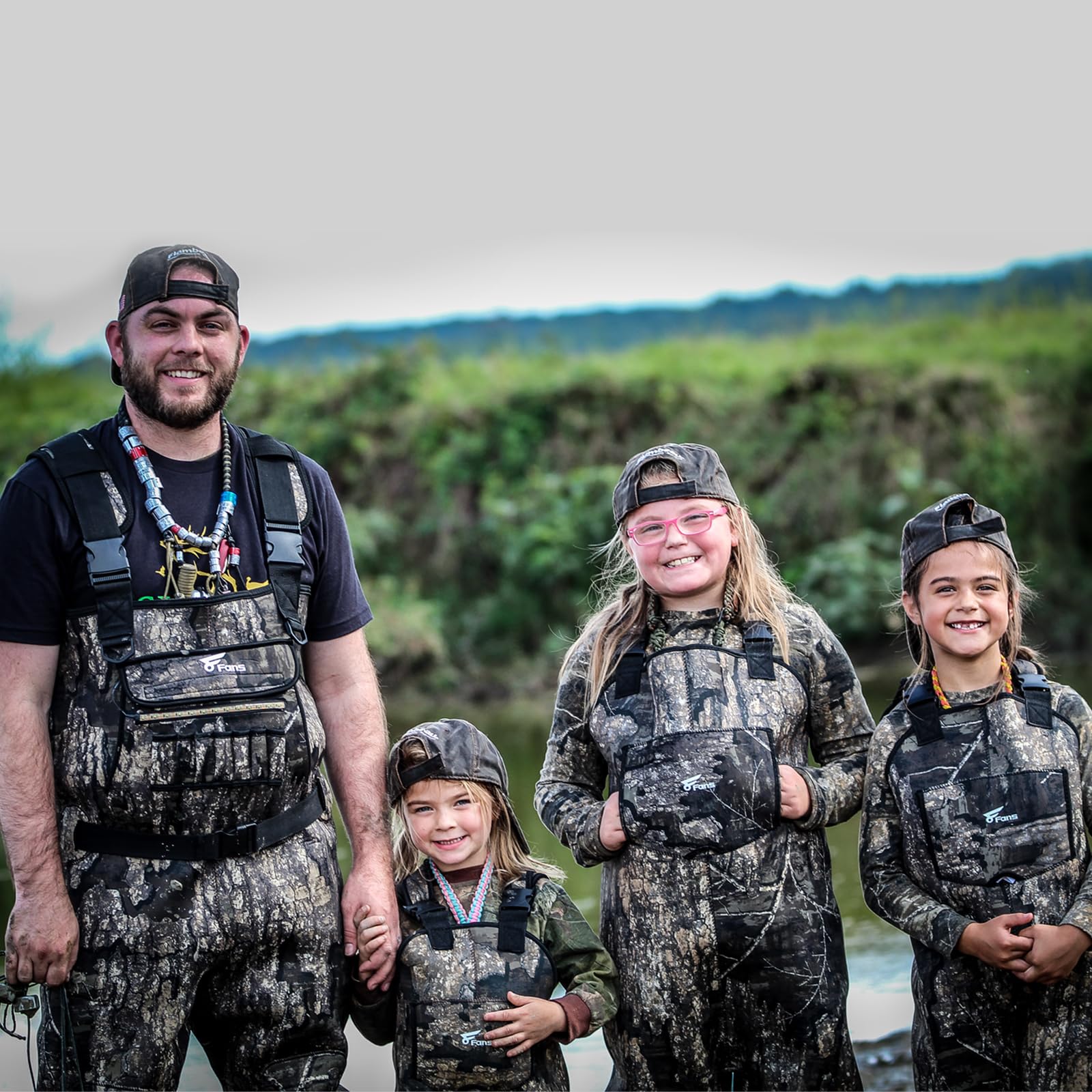 **Realtree Timber 600G Insulated Waterproof Neoprene Bootfoot Chest Waders for Men – Hunting & Fishing Gear – Ideal for Duck Hunting, Fly Fishing & Outdoor Adventures**