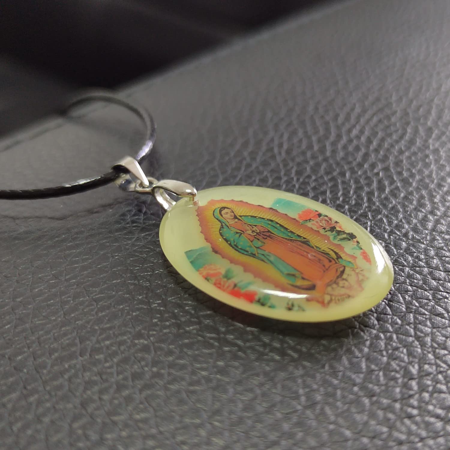 Virgin Mary Necklace - Glow in the Dark Religious Jewelry with Guadalupe Charm Pendant - Perfect Gift for Friends & Family - Ideal for Church, Prayer & Spiritual Occasions