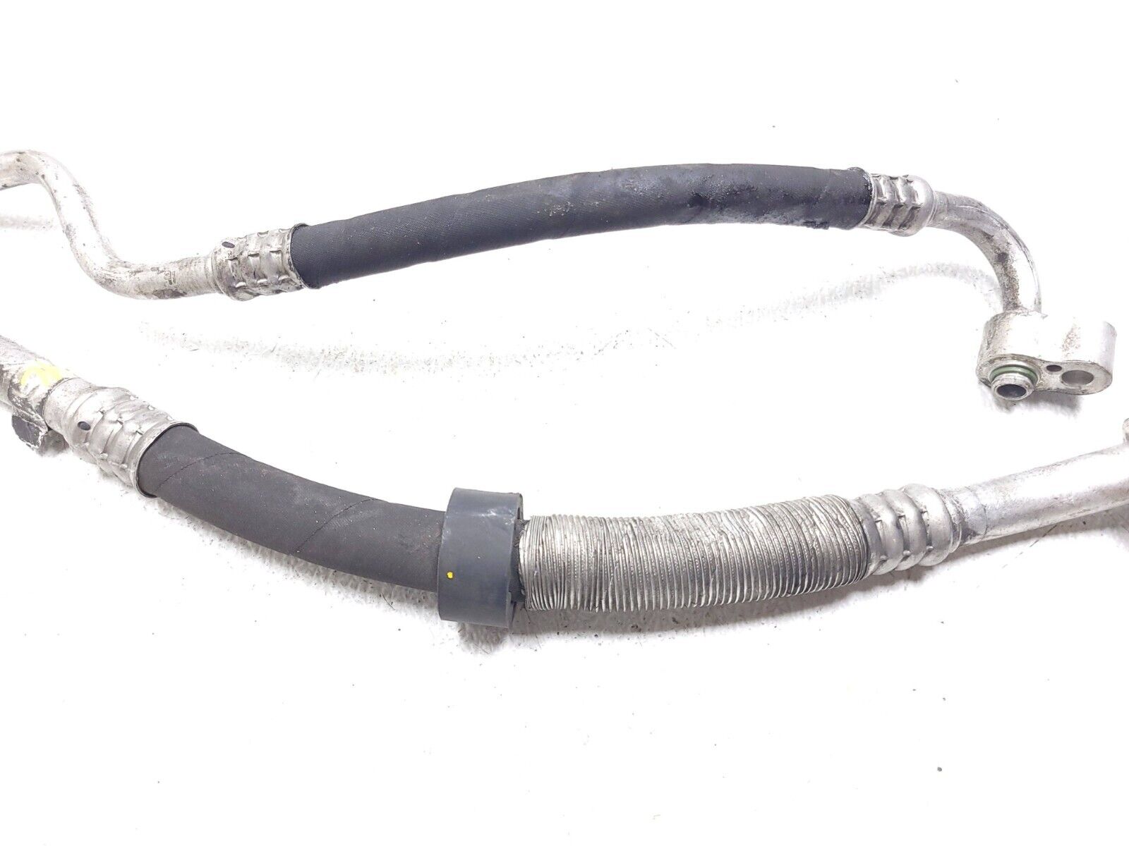 06-07 Mercedes ML500 AC Air Conditioner Hose Pipe Line Kit - 2pcs OEM Replacement for 5.0L V8 Engine - Perfect for A/C System Repair & Maintenance