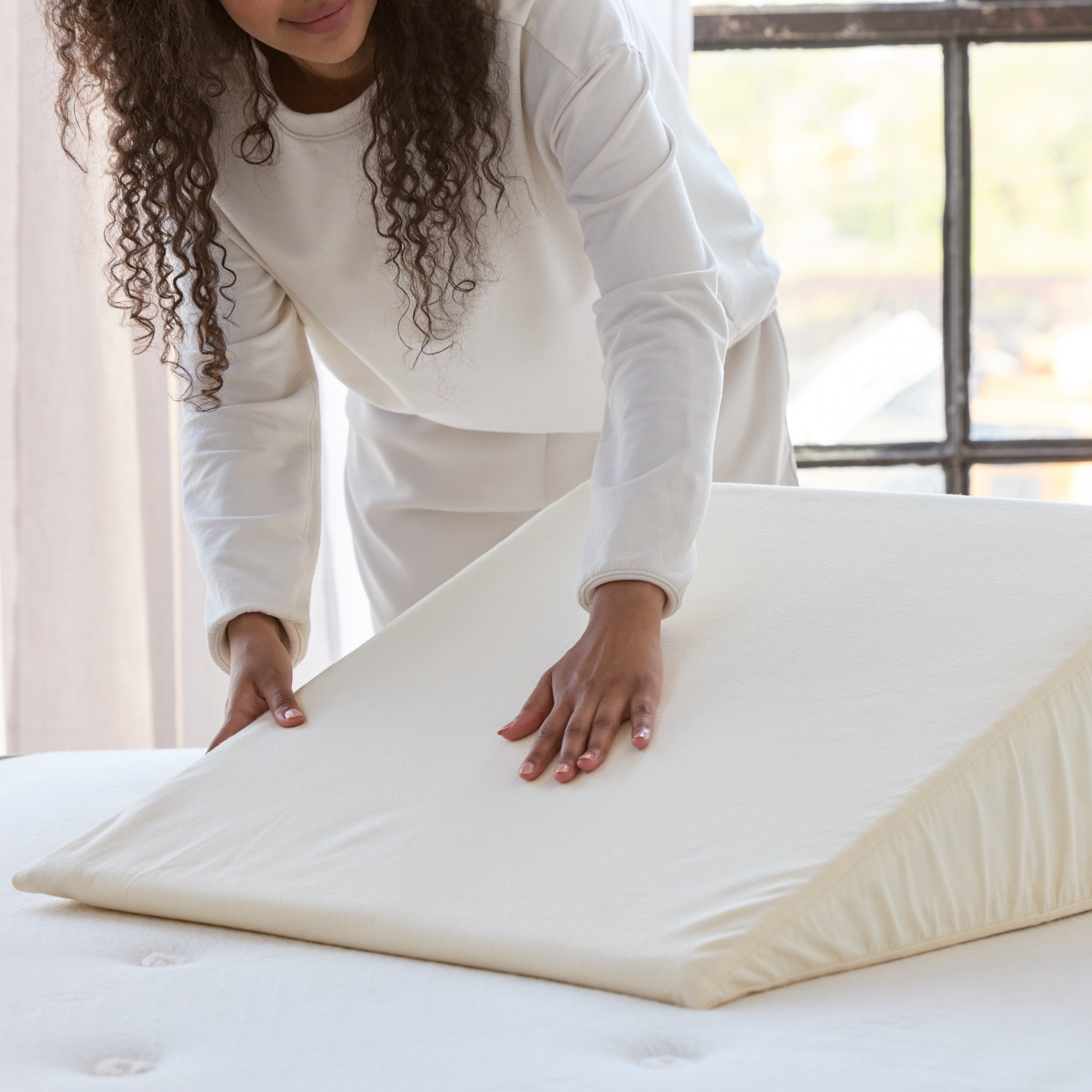 Organic Waterproof Wedge Pillow Protector - Hypoallergenic & Breathable for Acid Reflux, Snoring & Back Pain Relief - Perfect for Bed, Couch & Travel Use
