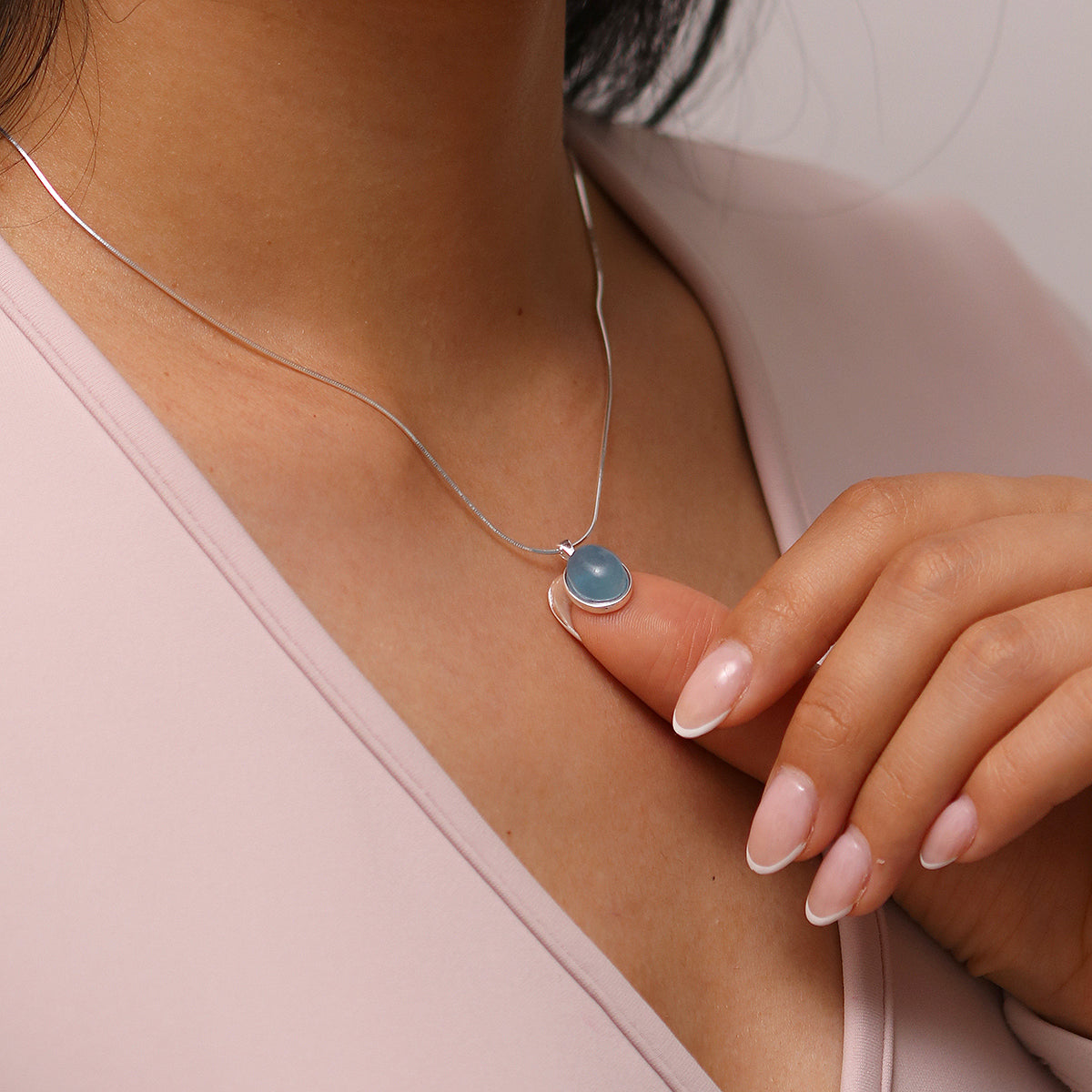 Aquamarine Pendant Necklace for Women - Elegant Blue Gemstone Jewelry Gift for Birthday, Anniversary & Special Occasions