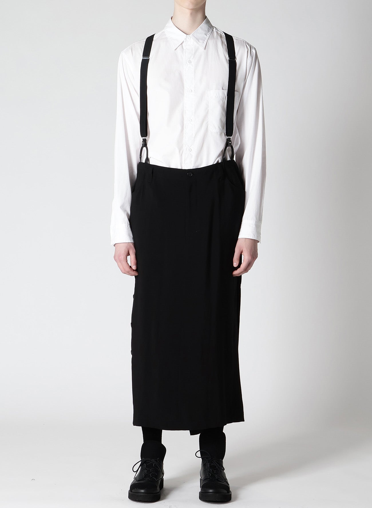 Stylish Cu/Ry/S Gabardine Skirt with Right Side Vents - Perfect for Office Wear, Business Meetings & Formal Occasions