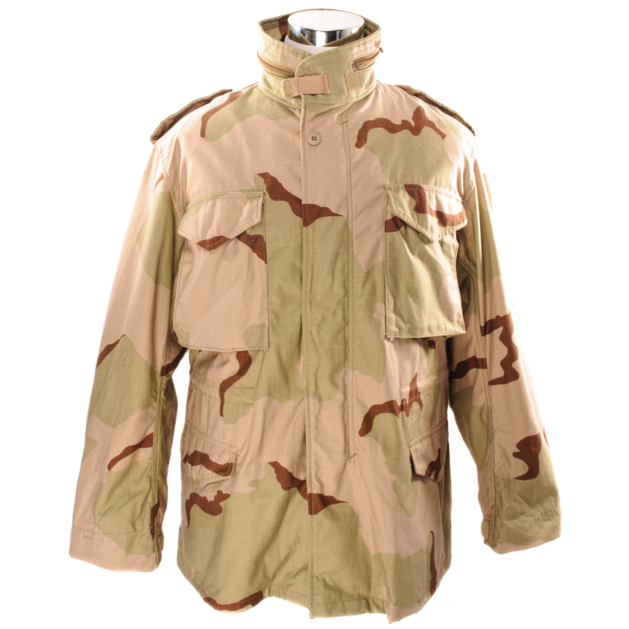 Vintage US Army M-1965 M65 Field Jacket - Desert Camouflage - Gulf War Era (1991) - Medium Regular Size - Military Surplus Outerwear for Outdoor Activities, Hunting & Vintage Collectors