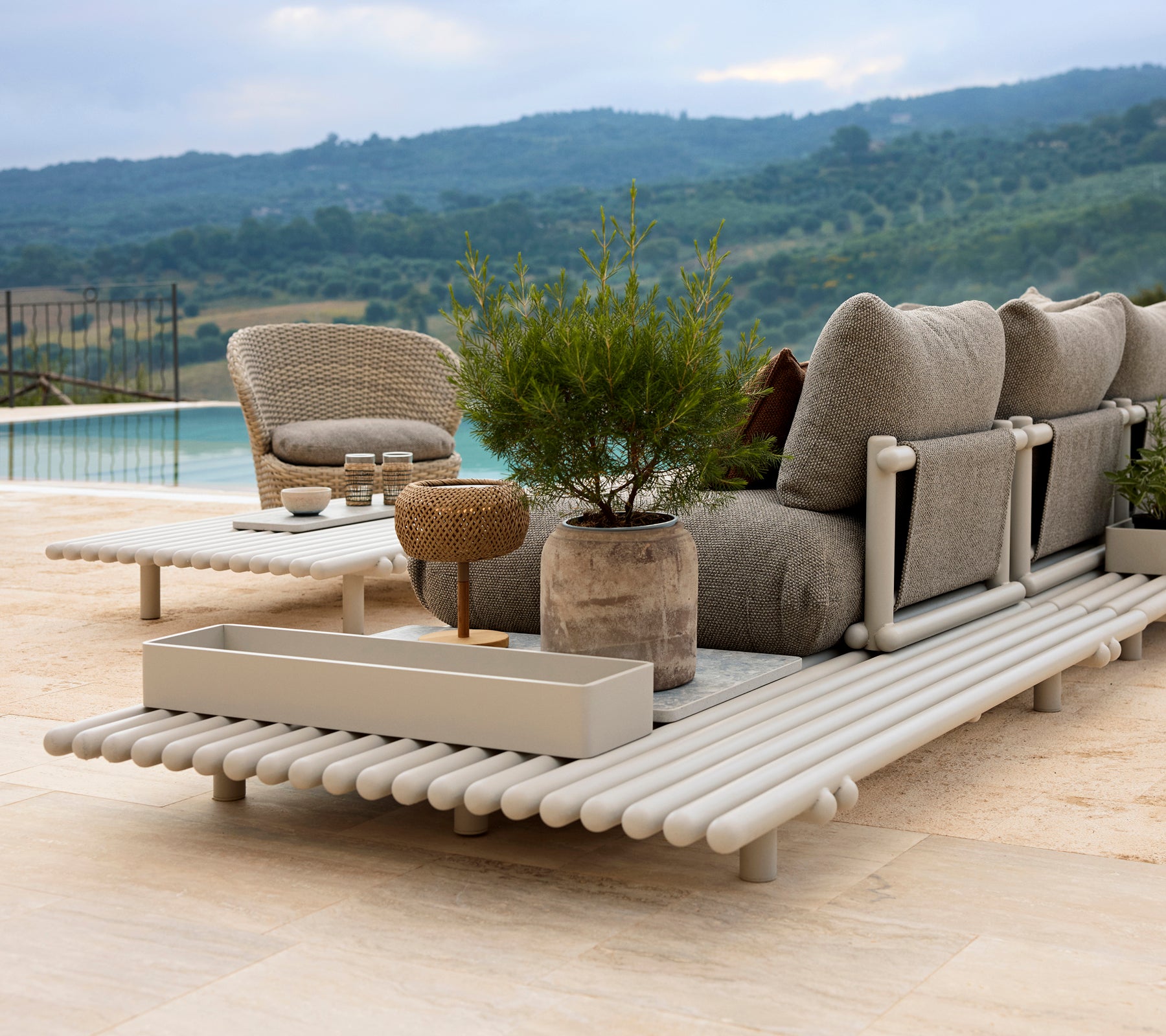 Corner Sofa with Sticks Platform - Large Modern Sectional Couch for Living Room, Lounge, and Family Room Comfort
