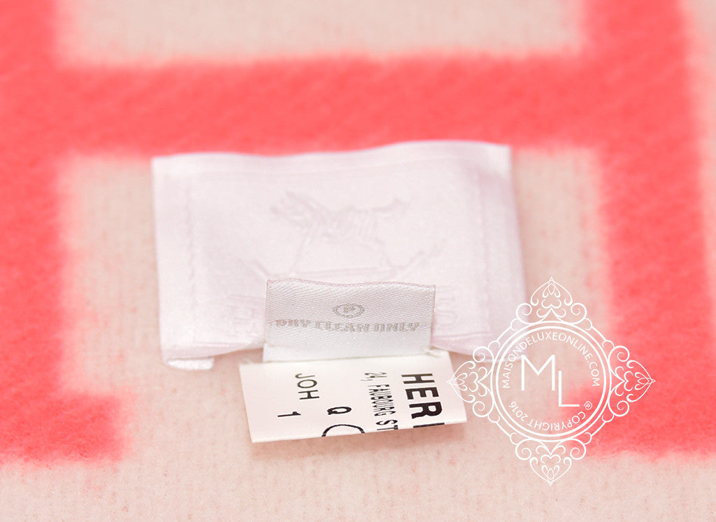 Luxury Hermes Baby Pink Wool Cashmere H Avalon Throw Blanket - Soft Warm Wrap for Home, Office & Travel Gifts