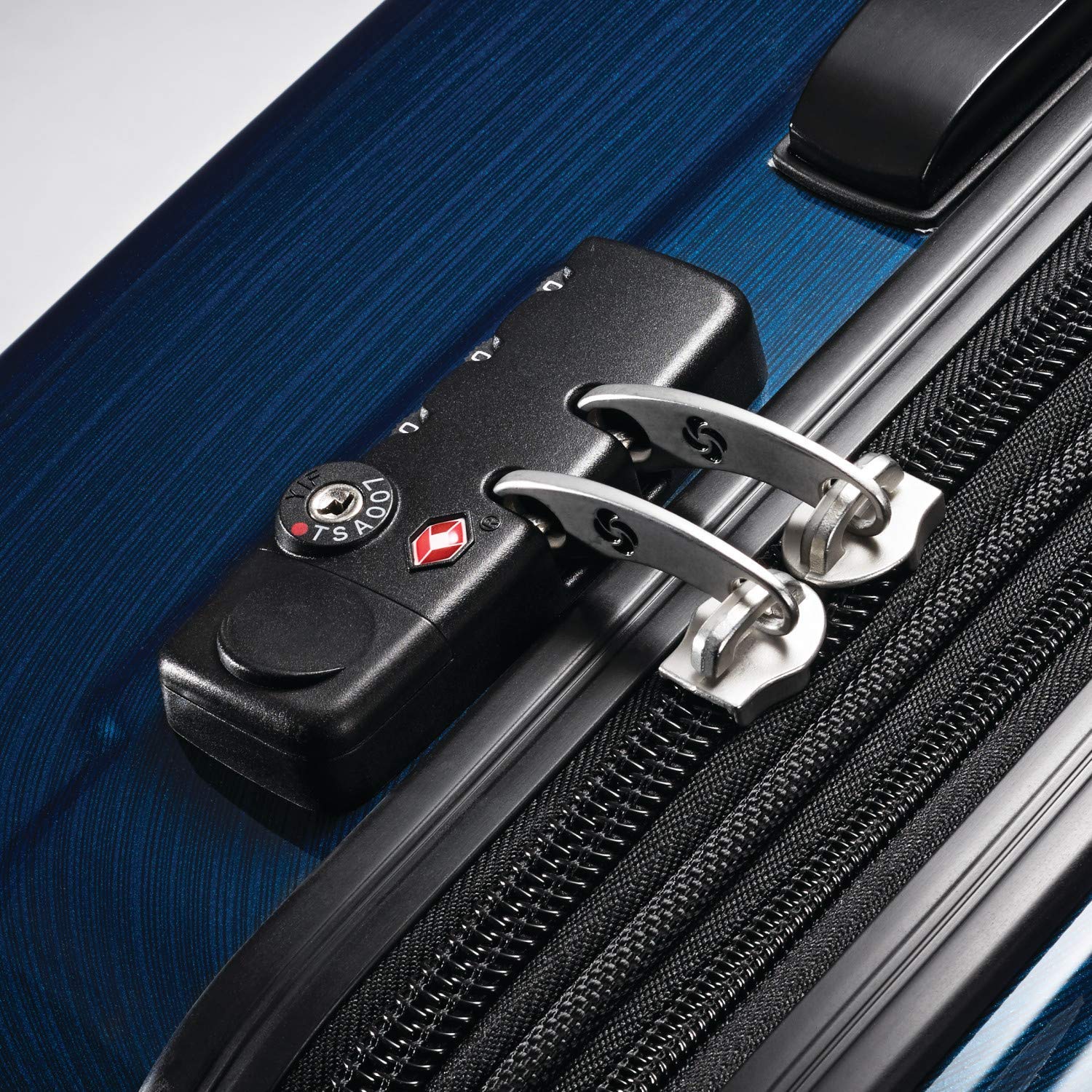 Samsonite Winfield 2 Hardside Expandable Luggage with 360° Spinner Wheels - 28-Inch Checked Large Suitcase in Deep Blue | Perfect for International Travel & Business Trips