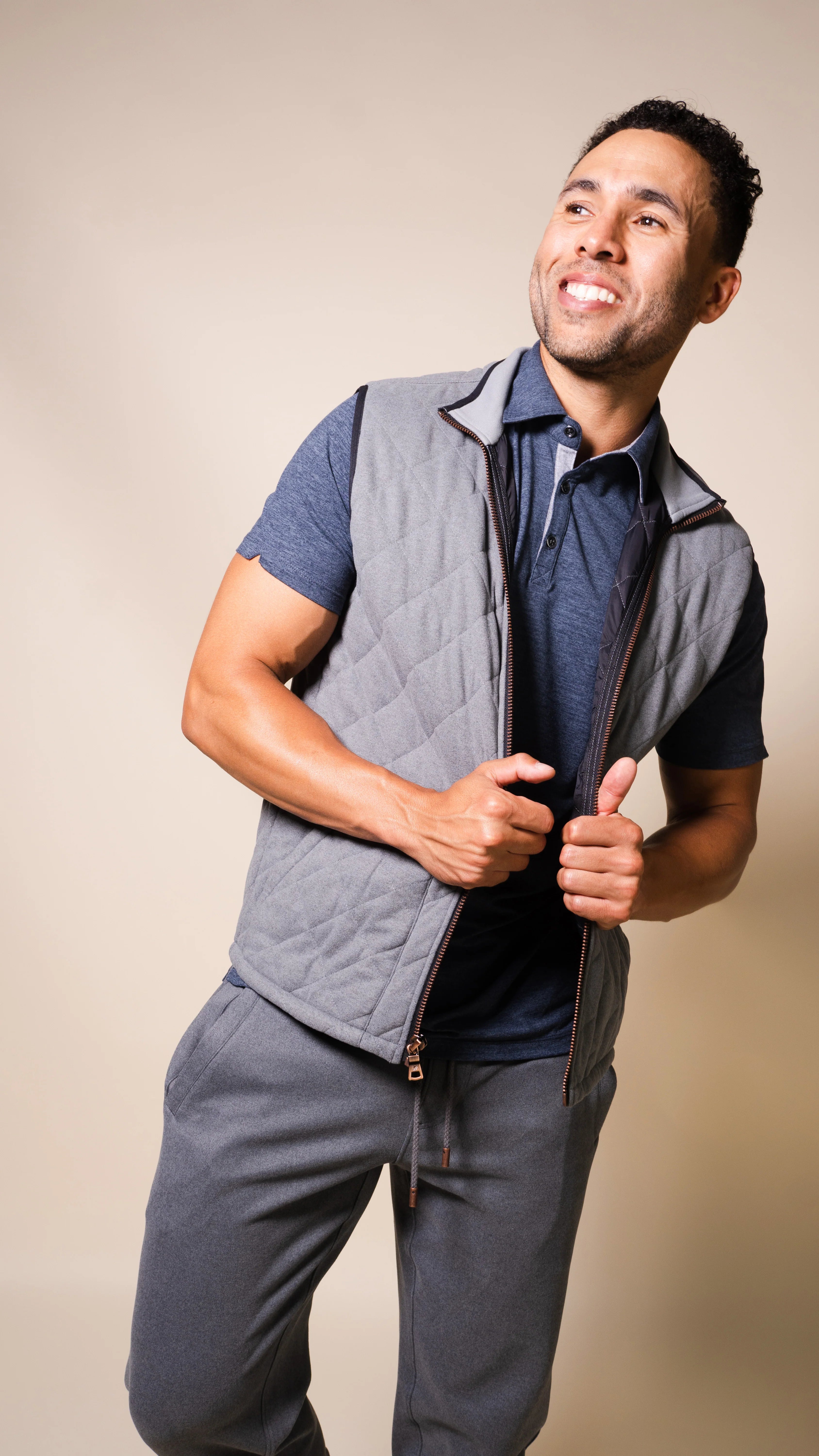 Fundamental Coast Jet Black Solid Vest for Men - Lightweight Outdoor Layering & Casual Wear