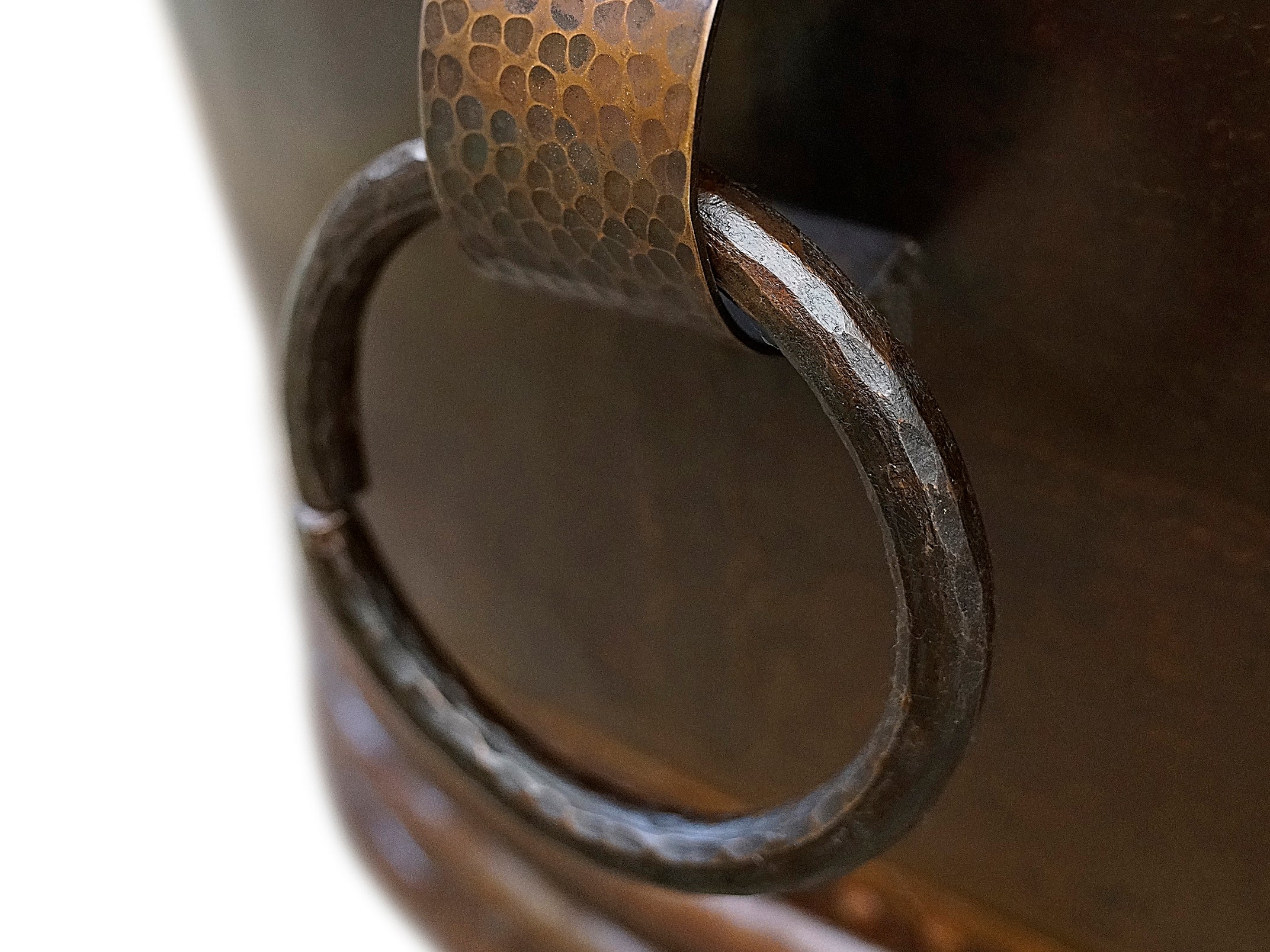 Handcrafted Double Slipper Hammered Copper Bathtub with Decorative Rings - Luxury Freestanding Soaking Tub for Spa Bathroom & Master Suite Relaxation