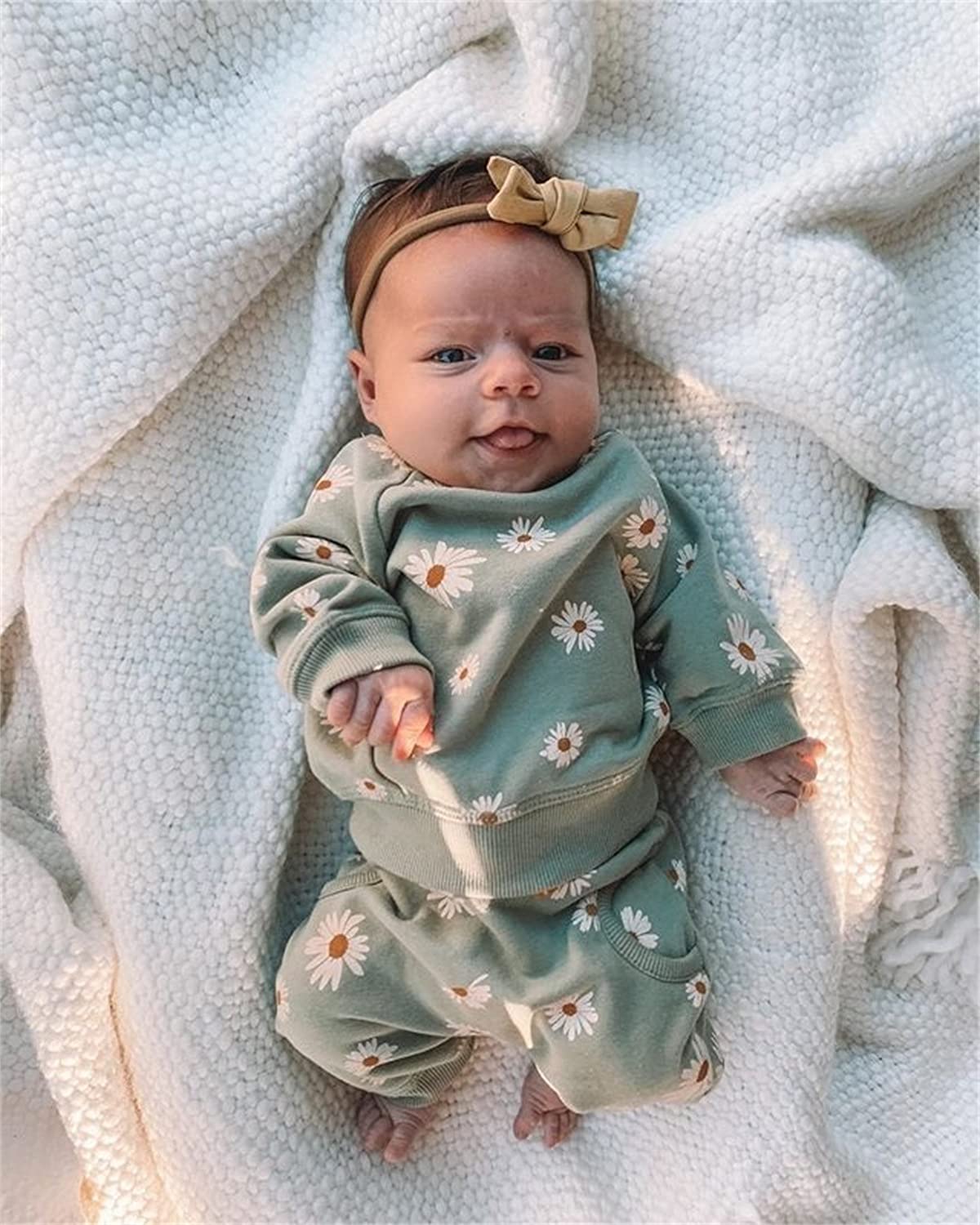 3Pcs Baby Girl Outfits - Daisy Print Sweatshirt, Pants & Headband Set | Cute Infant Winter Clothes for Fall & Winter | Perfect for Family Photos, Holiday Outings & Playdates