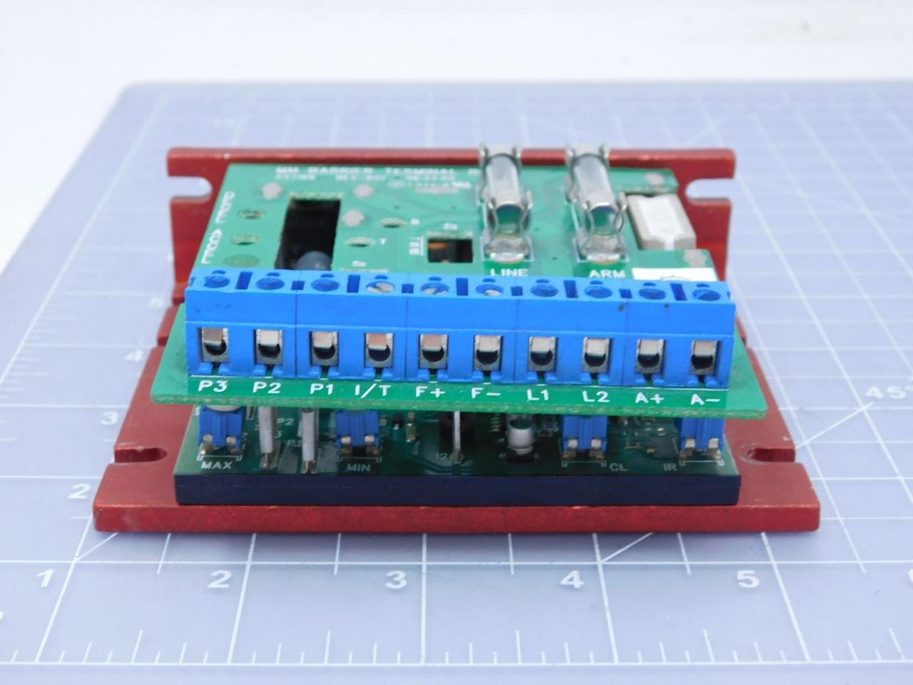 KB ELECTRONICS KBMM-225D Variable Frequency Drive 1.5HP 115VAC / 1.75HP 230VAC 50/60Hz 8A Motor Controller - Perfect for Industrial Automation, HVAC Systems, and CNC Machinery
