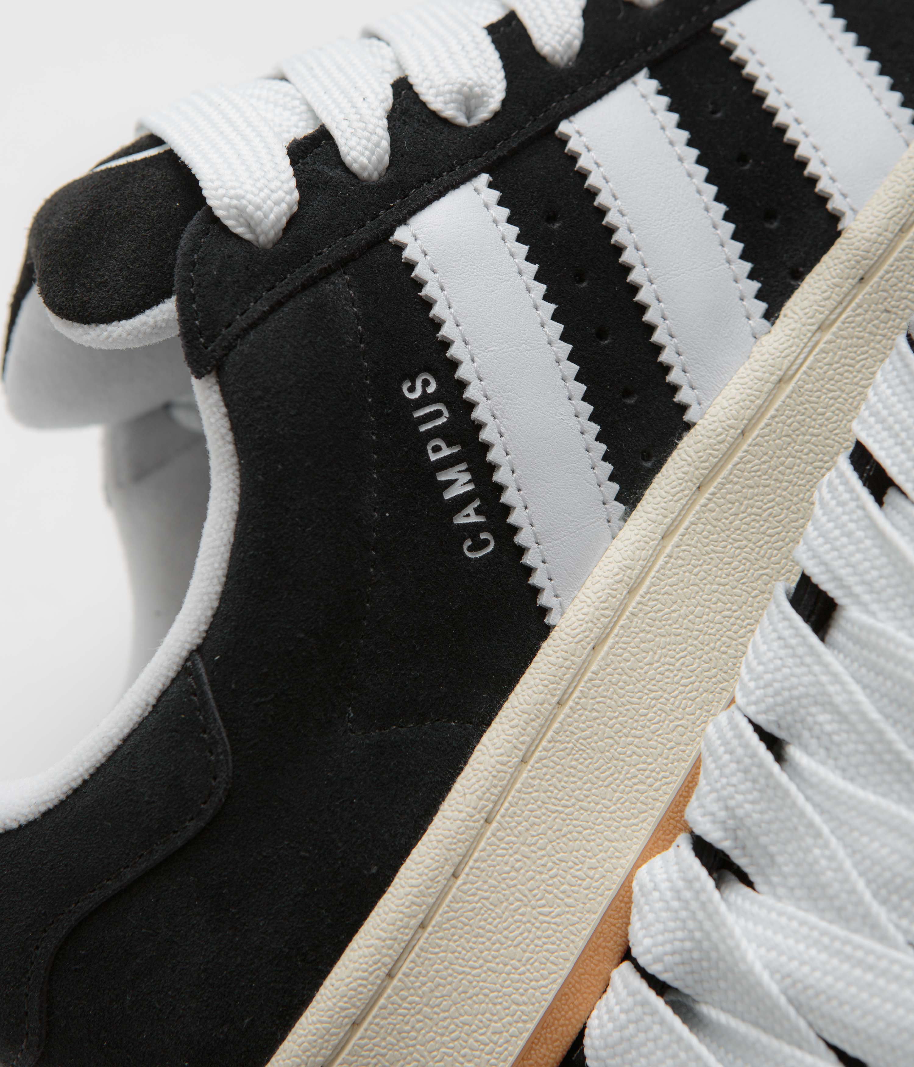 Adidas Campus 00s Sneakers - Core Black / Cloud White / Off White - Retro Running Shoes for Men & Women - Perfect for Casual Wear, Street Style & Everyday Comfort