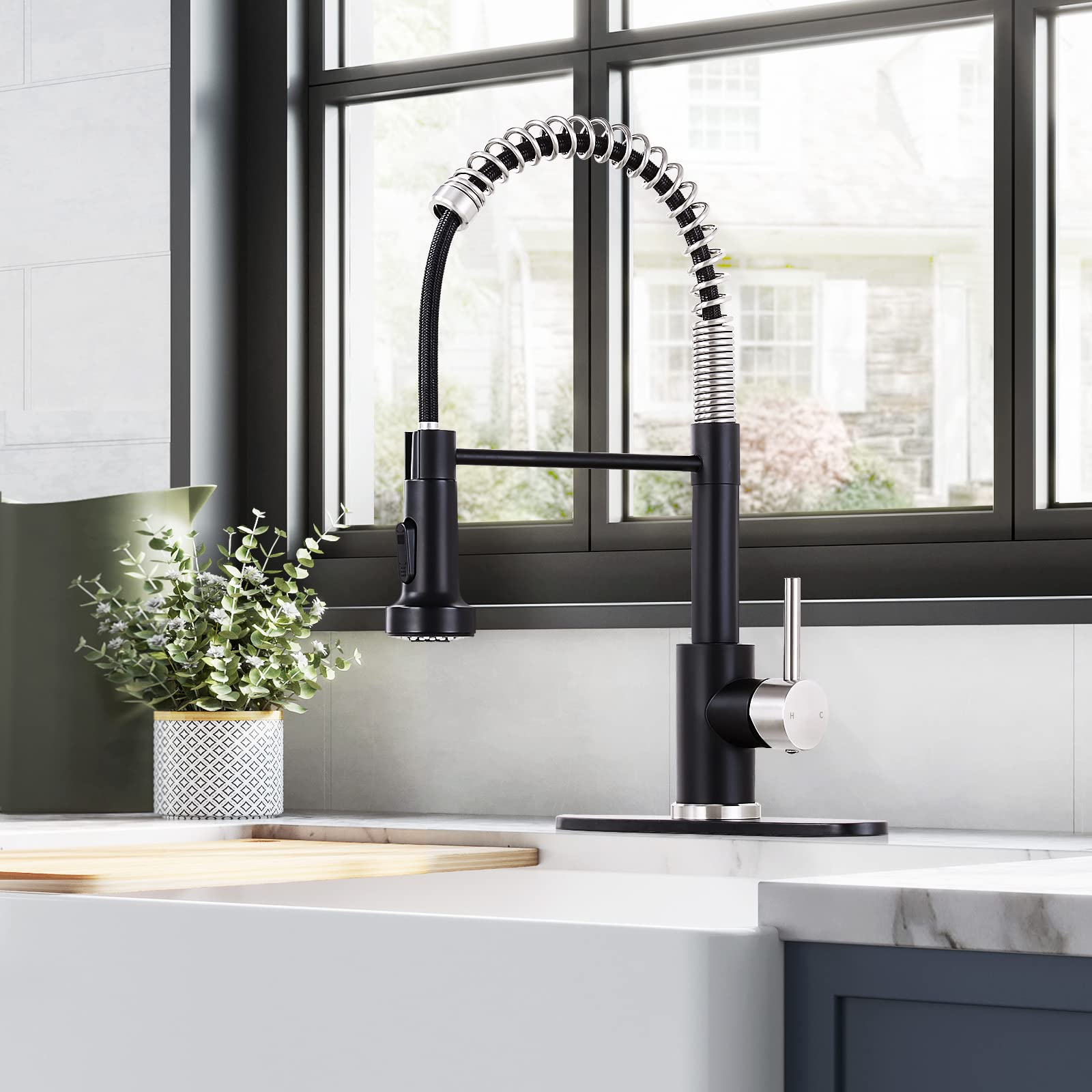 Pull Down Sprayer Kitchen Faucet - Single Handle for Sink - Cooking & Washing