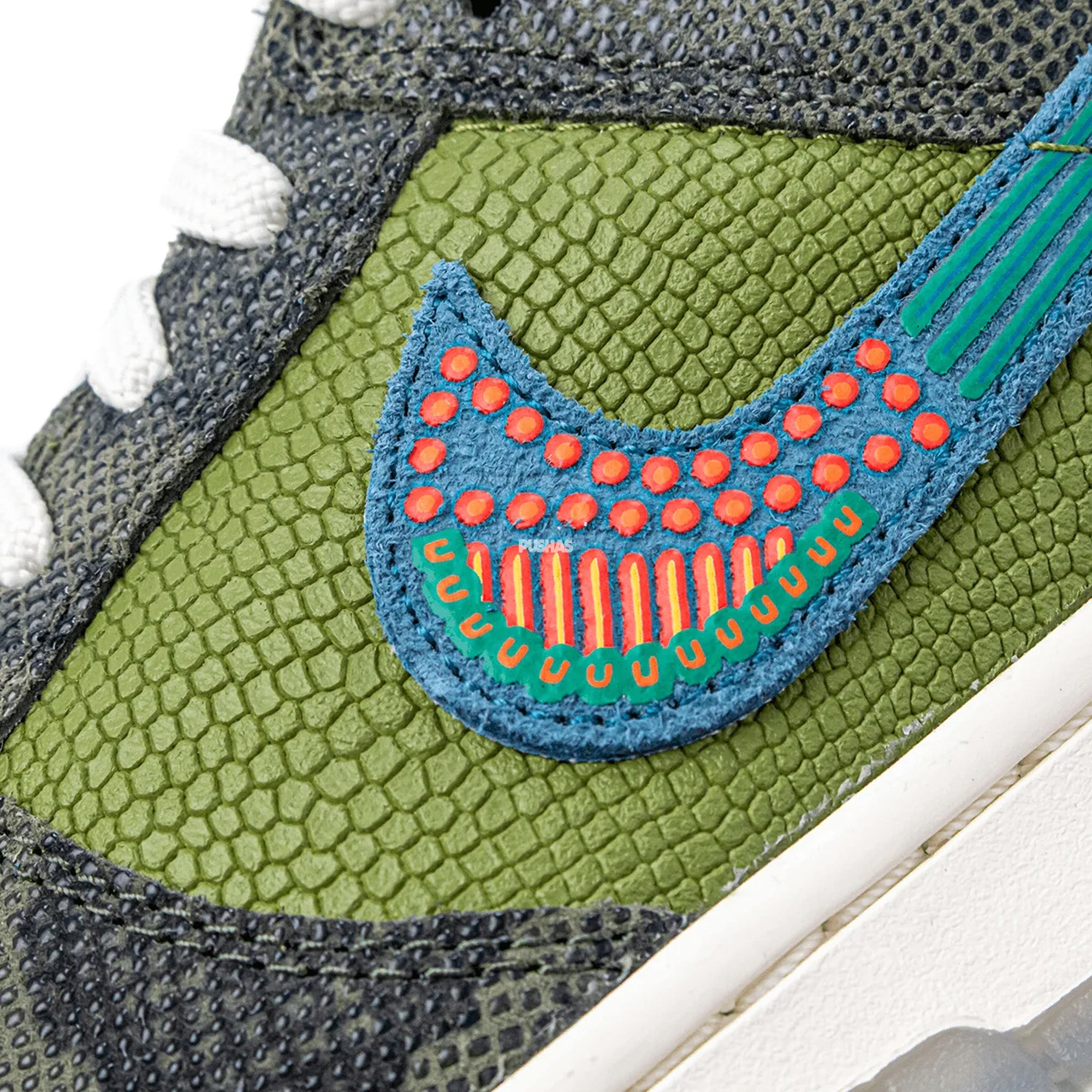 Nike Dunk Low 'Siempre Familia' Sneakers (2021) - Men's Basketball Shoes for Casual Wear & Street Style