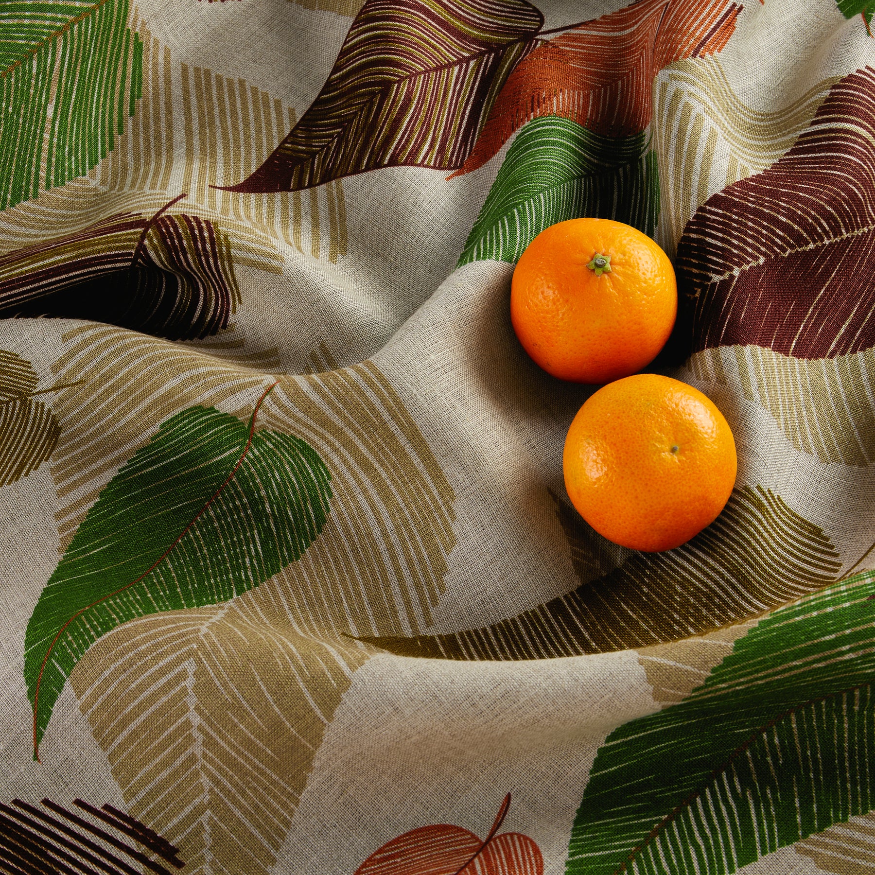 Falling Leaves Table Throw - Autumn Decorative Table Cover for Dining & Living Room - Perfect for Thanksgiving & Fall Home Decor