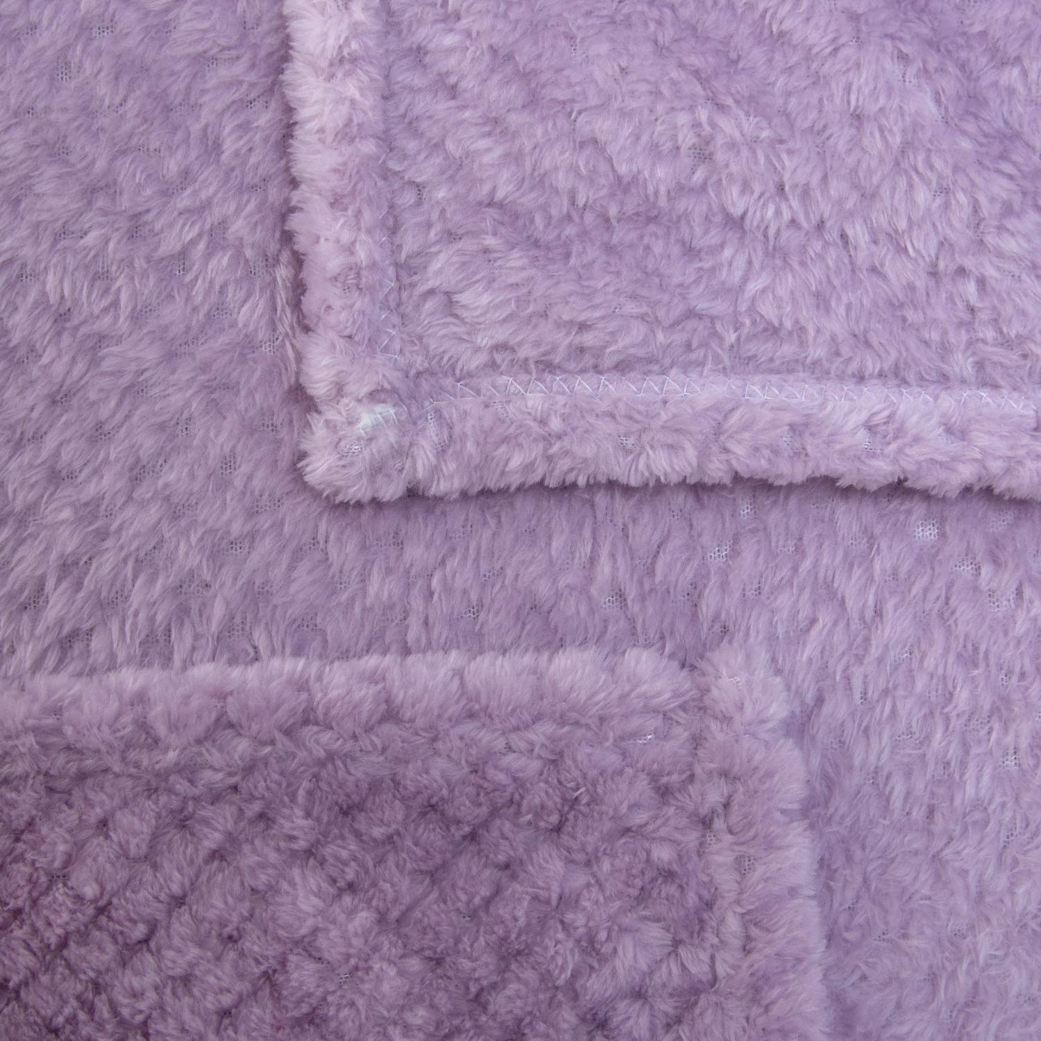 Warm Pet Blanket for Dogs & Cats - Soft Fleece Throw for Bed, Couch & Travel