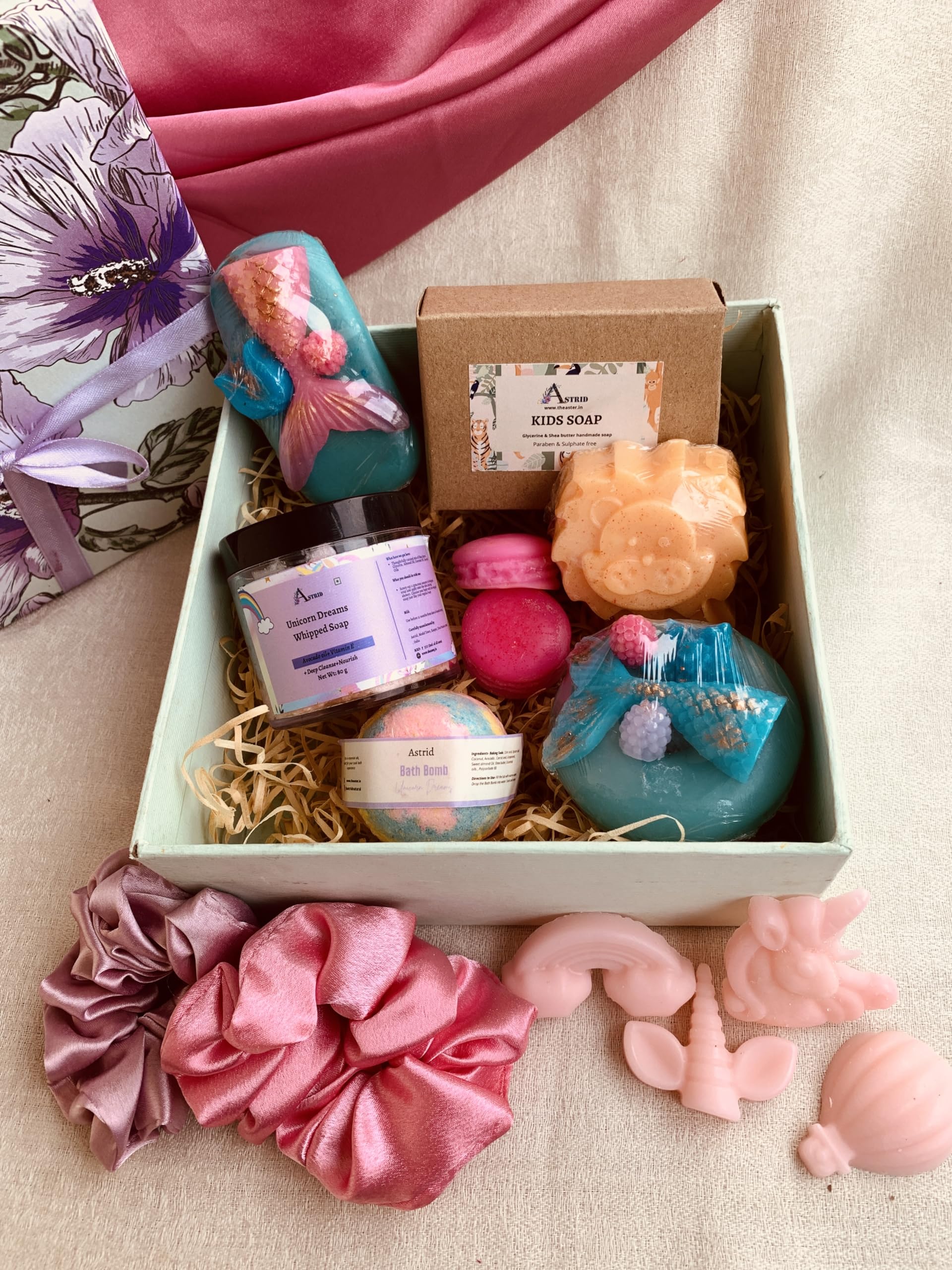 Astrid Kids Fun Bath and Body Gift Set - Paraben & Sulfate Free Bath Care for Children - Perfect Birthday Party Favors & Holiday Gifts for Kids