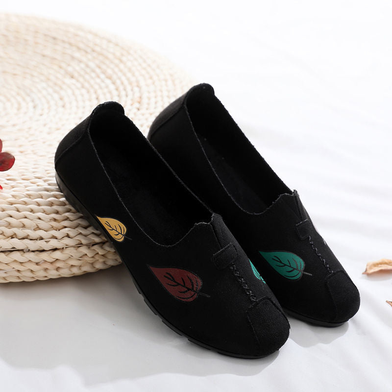 Women's Comfortable Flat Shoes - Breathable & Lightweight Cloth Slip-Ons for Casual Wear, Walking & Travel