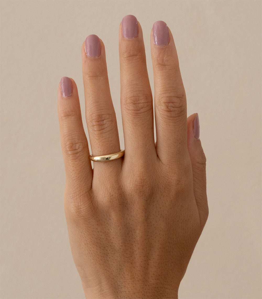 Dainty Mini Gold Crescent Wedding Band Ring for Women - Elegant Engagement Ring for Brides & Couples - Perfect for Proposals, Anniversaries & Romantic Occasions