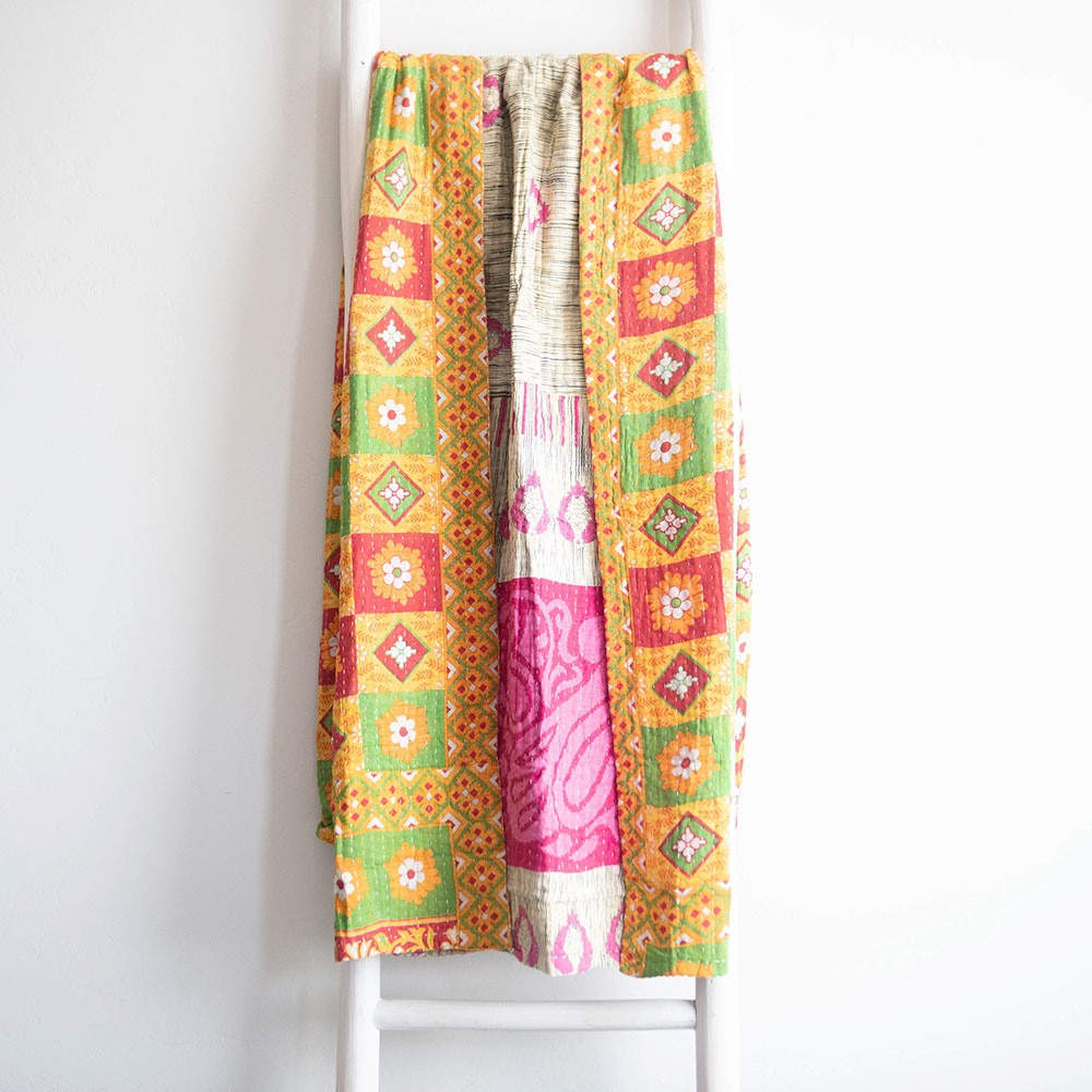Handmade Unique Kantha Quilt KT6756 - Traditional Indian Patchwork Bedspread for Cozy Home Decor & Bohemian Style Bedroom
