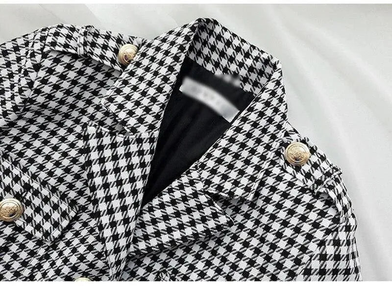 Slim Fit Plaid Women's Pantsuit - Professional Office Wear & Business Attire for Women | Perfect for Work, Interviews & Formal Events