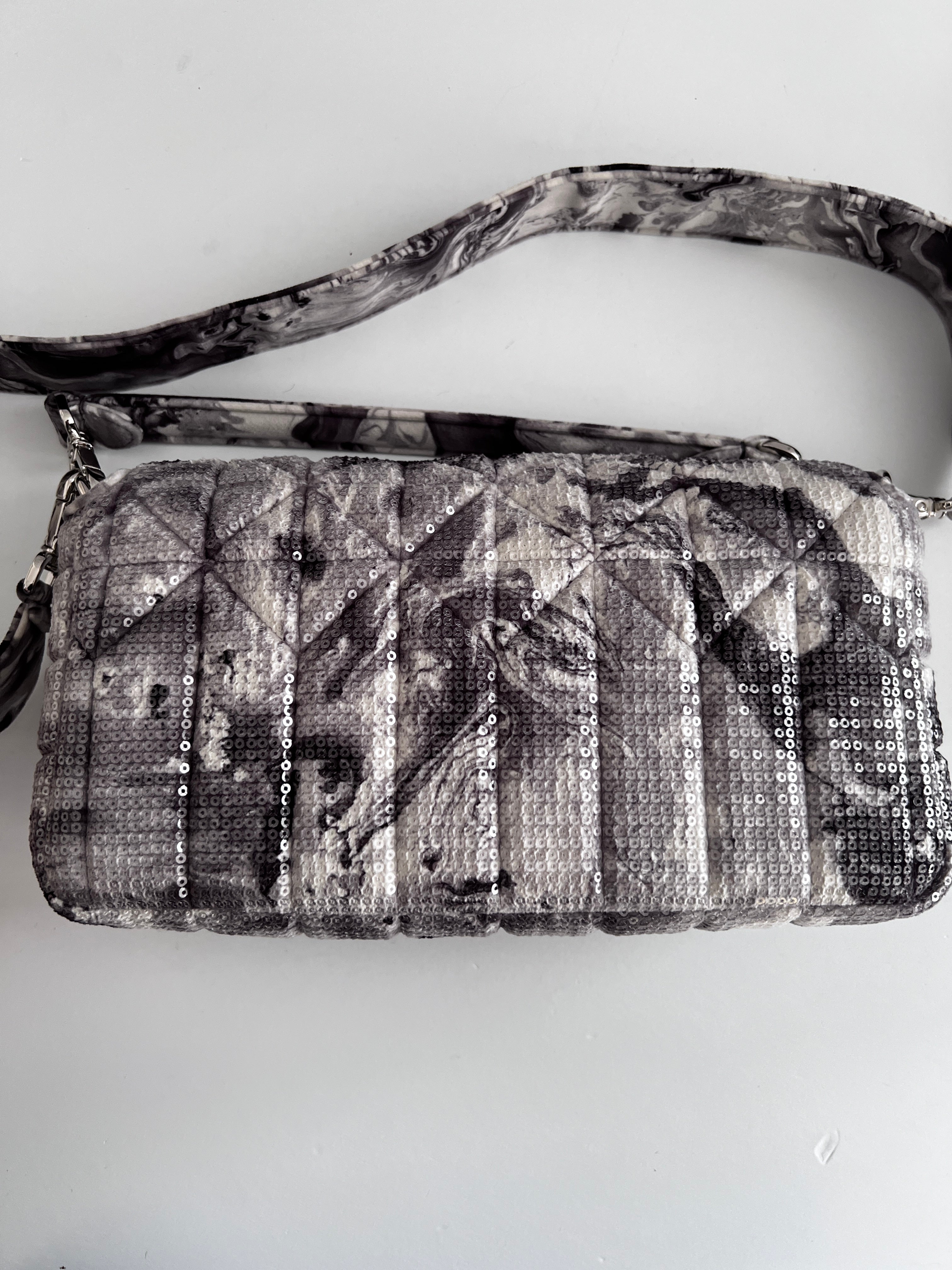 Fendi Marble Print Sequin Magnetic Buckle Baguette Bag - Stylish Clutch for Evening Parties, Weddings & Special Occasions