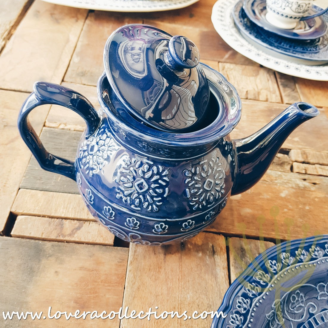 Adelaide Blue & White Dinnerware Set - Elegant Ceramic Plates, Bowls & Serving Dishes for Dining & Entertaining | Perfect for Dinner Parties, Family Meals & Special Occasions